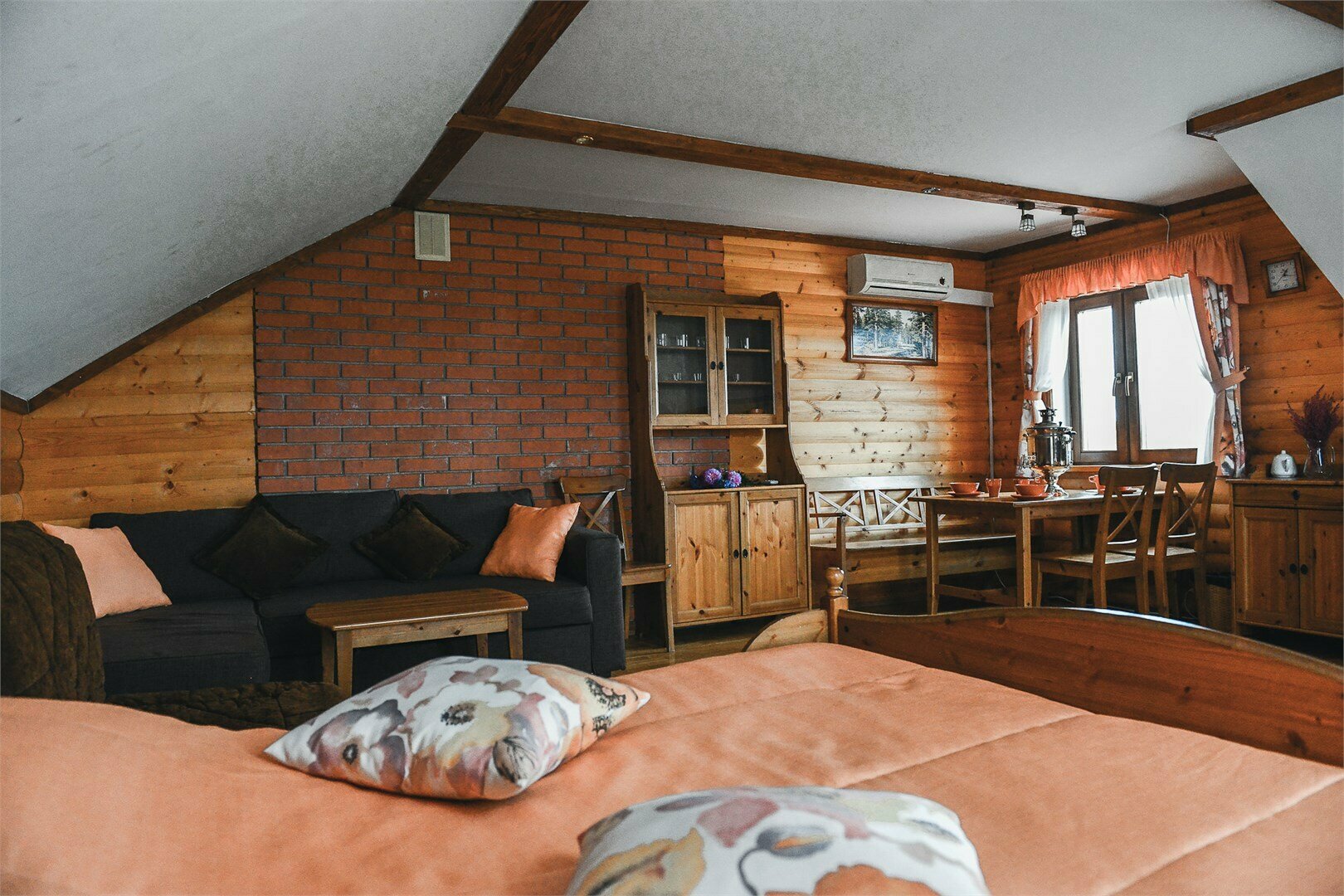 Дом с собственным бассейном