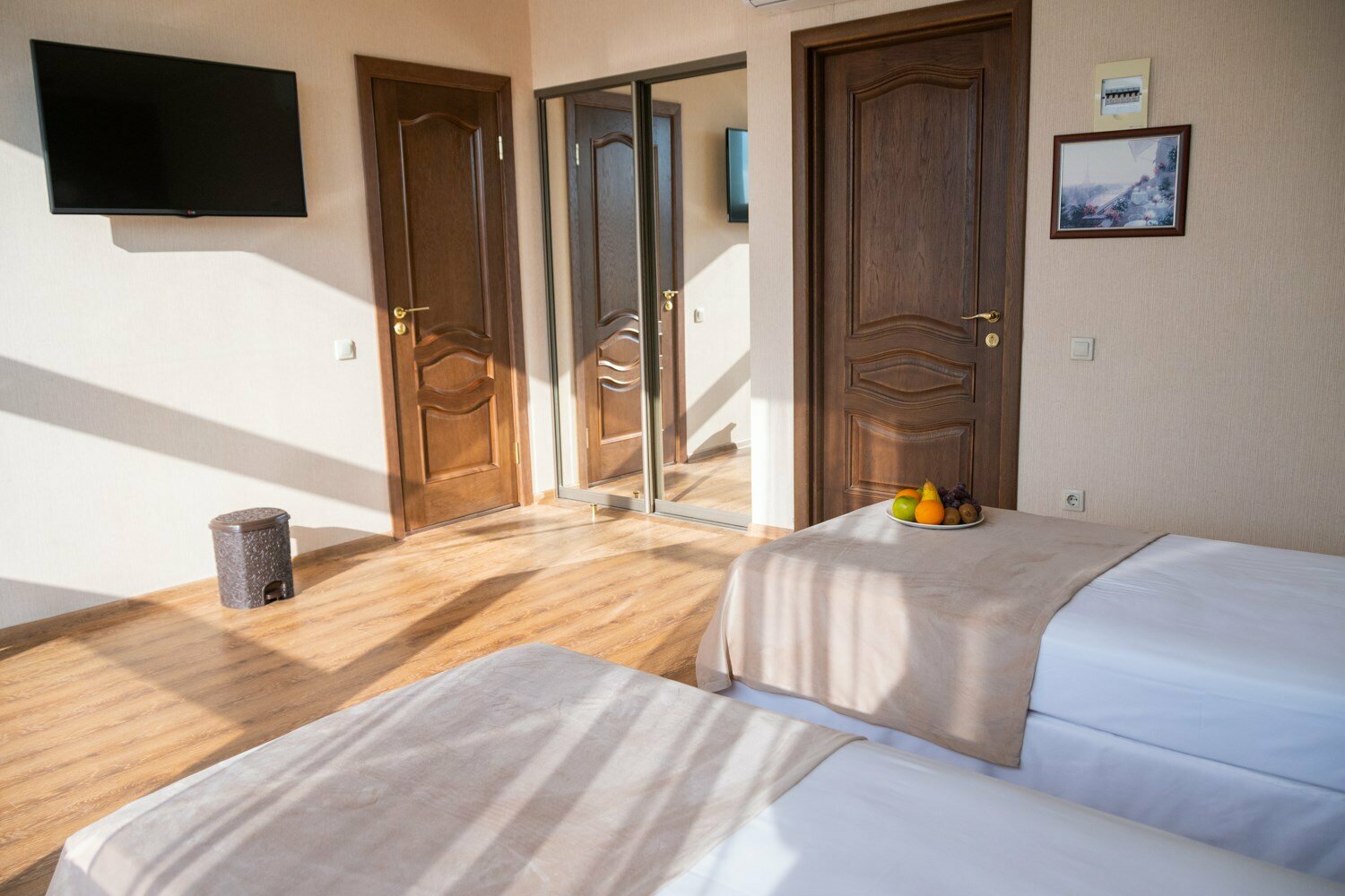 Стандарт "Комфорт"  (раздельные кровати, вид на бассейн) 302