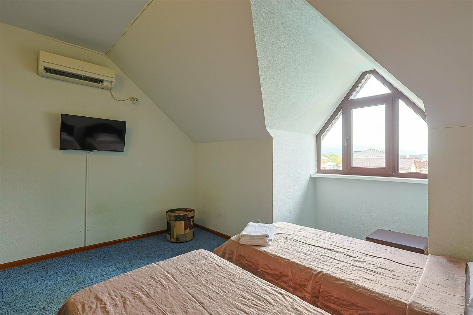 Стандарт 2-х местный на мансарде