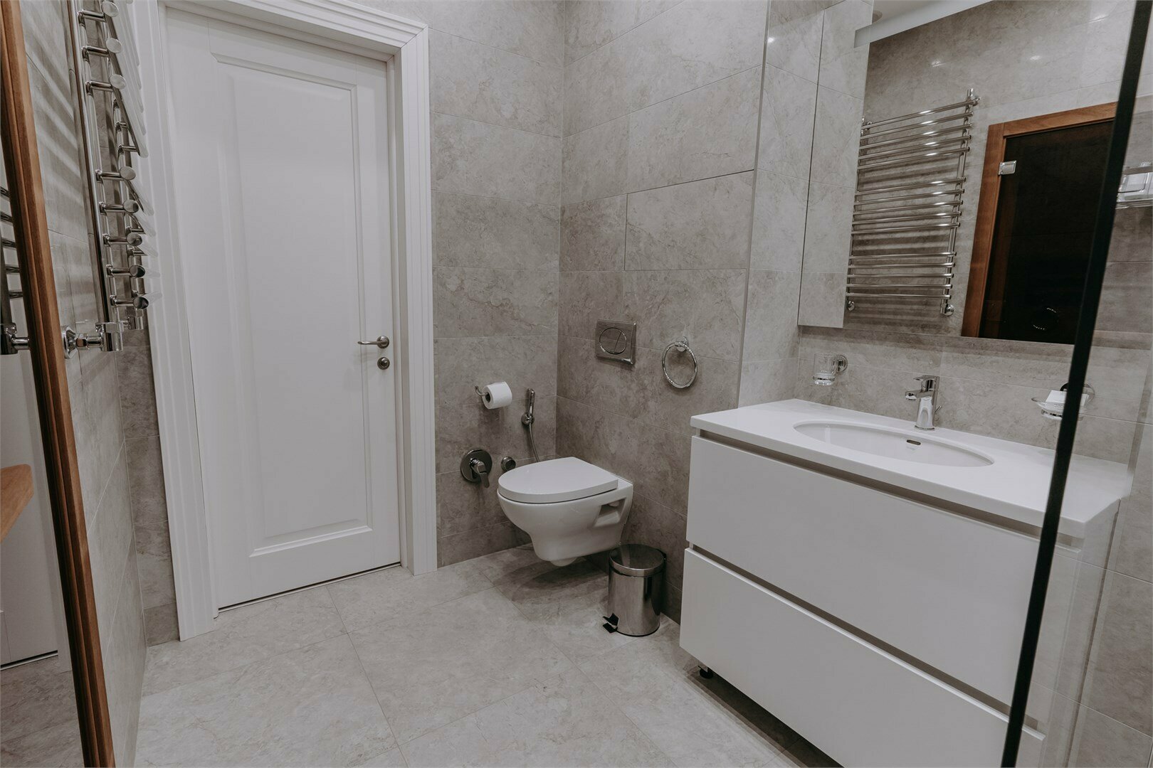 Апартаменты трехкомнатные улучшенные