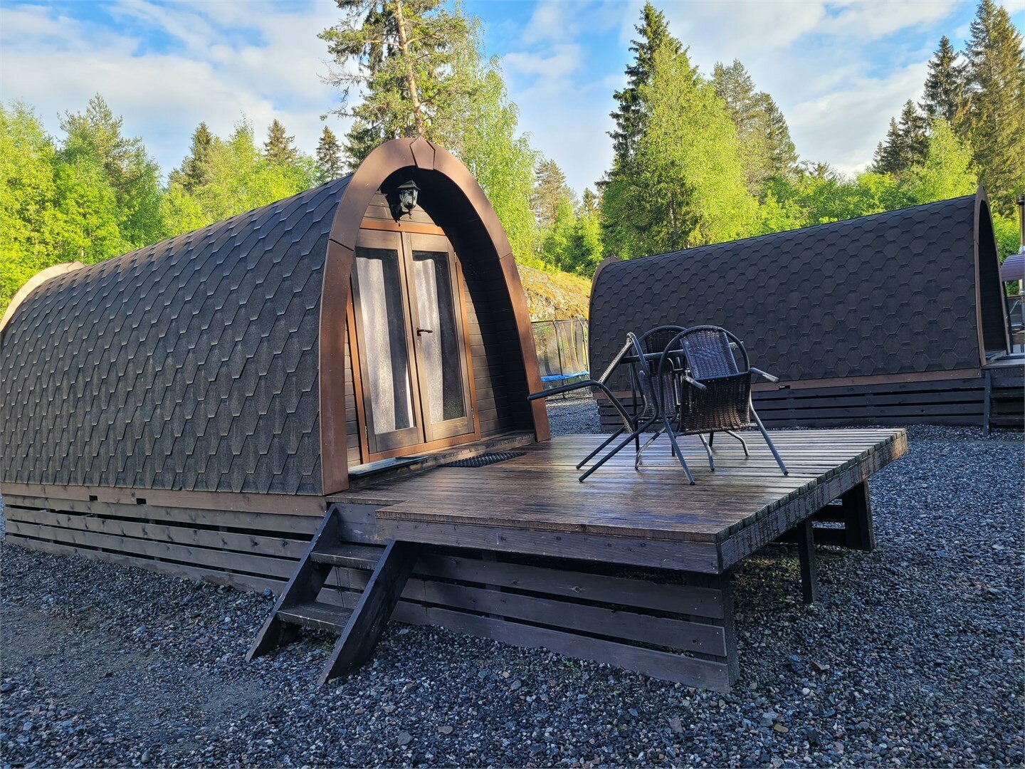 Арочный домик на краю леса с торцевым входом, ул.Советская, 52