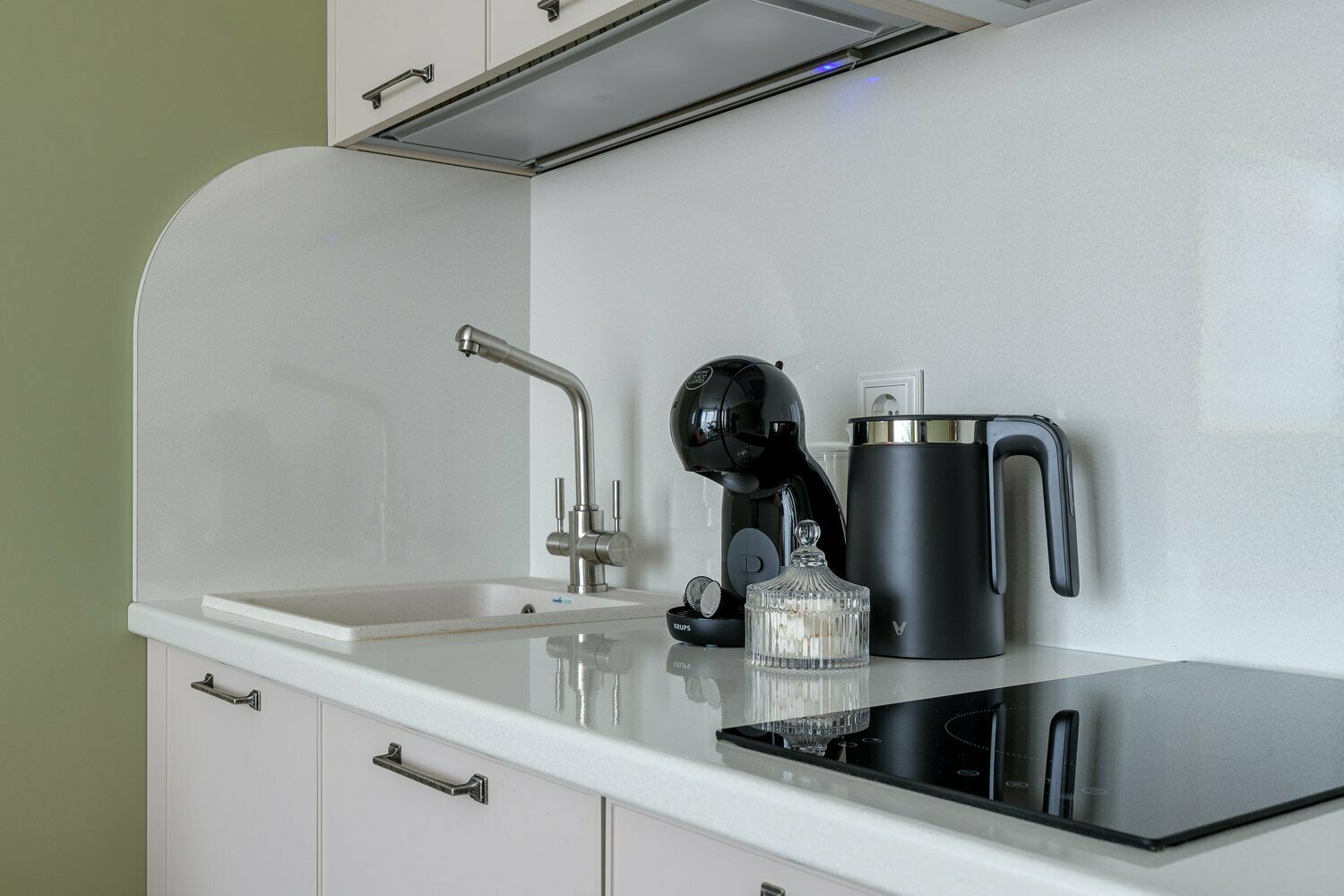 "Литта" 40 кв.м с отдельней спальней с кондиционером