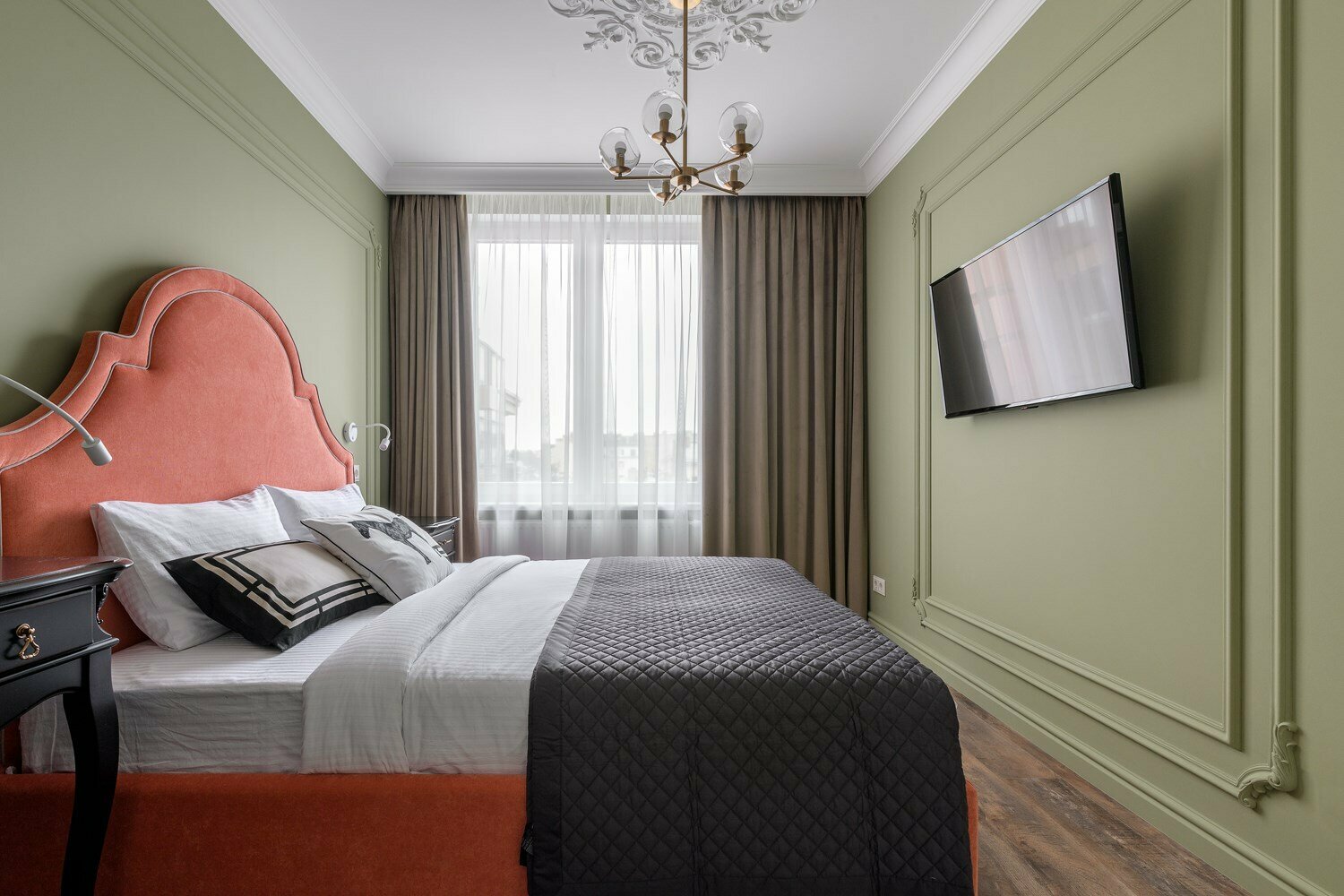 "Литта" 40 кв.м с отдельней спальней с кондиционером