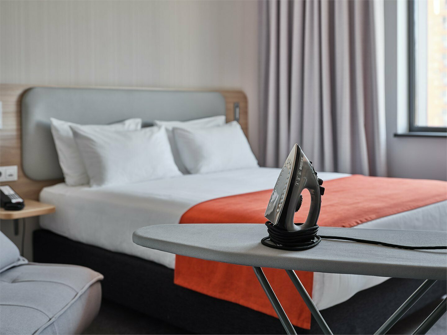 СТАНДАРТНЫЙ НОМЕР С ОДНОЙ БОЛЬШОЙ КРОВАТЬЮ