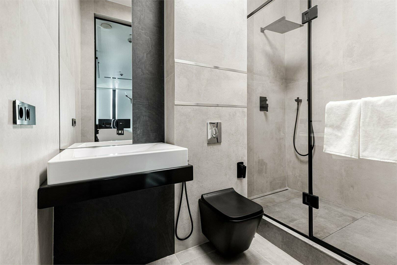 Апартаменты Серые