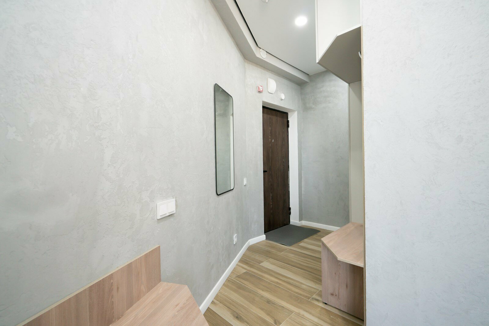 Апартаменты с отдельной спальней LS-LUX-SOFT BLUE небесных оттенков лета в Алуште - вид на море и горы с 10 этажа