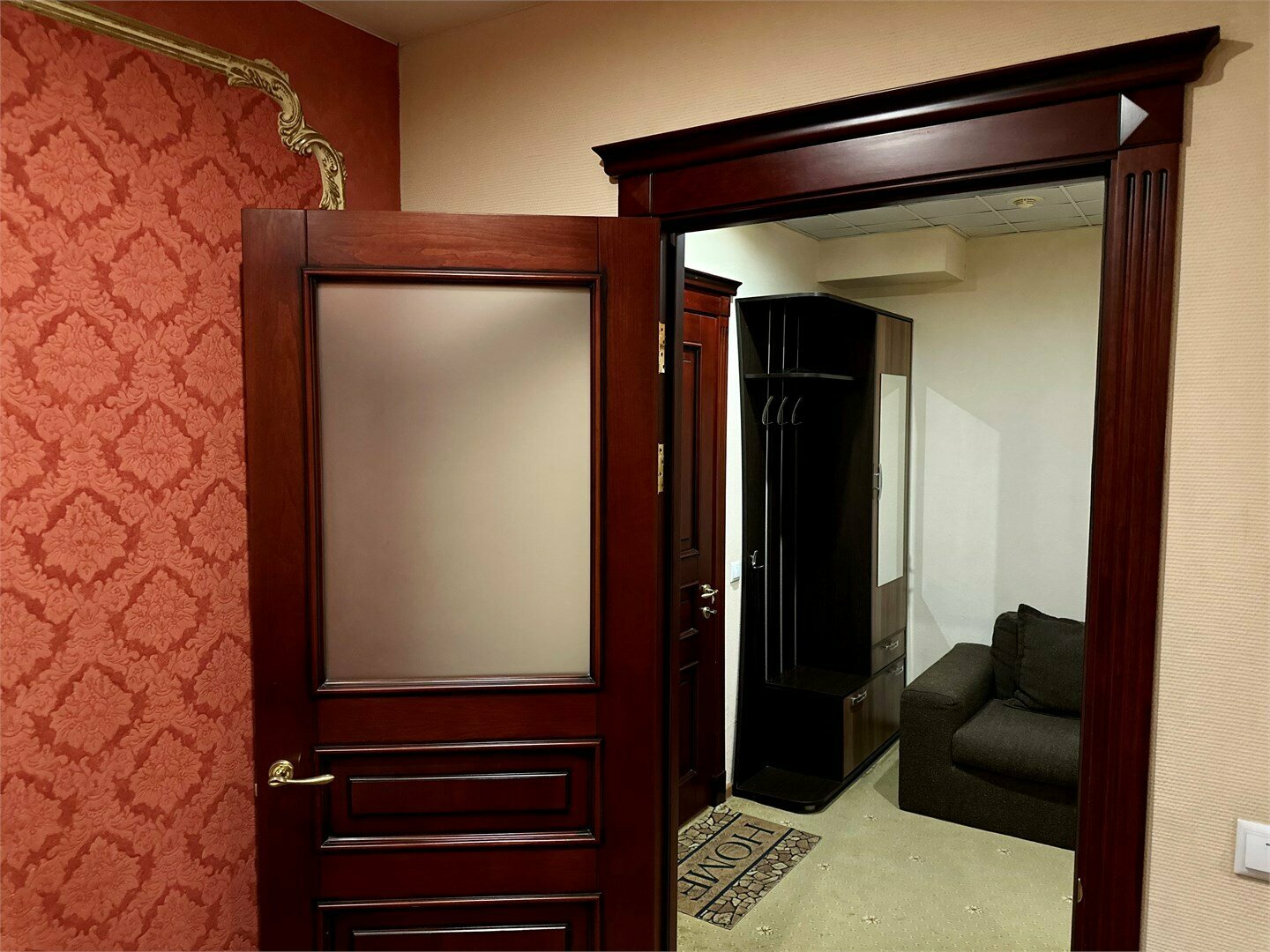 Люкс с кроватью размера «queen-size»