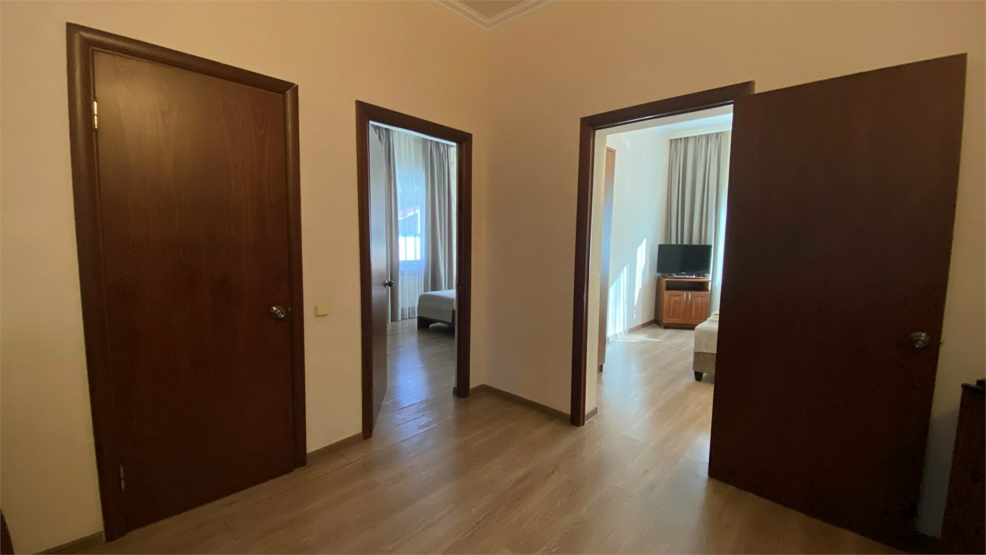 Четырехместный номер с видом на горы