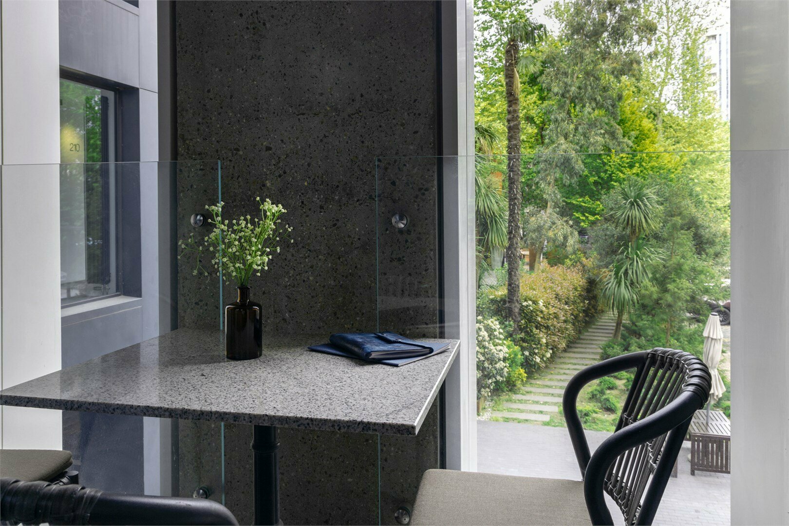 Супериор с балконом