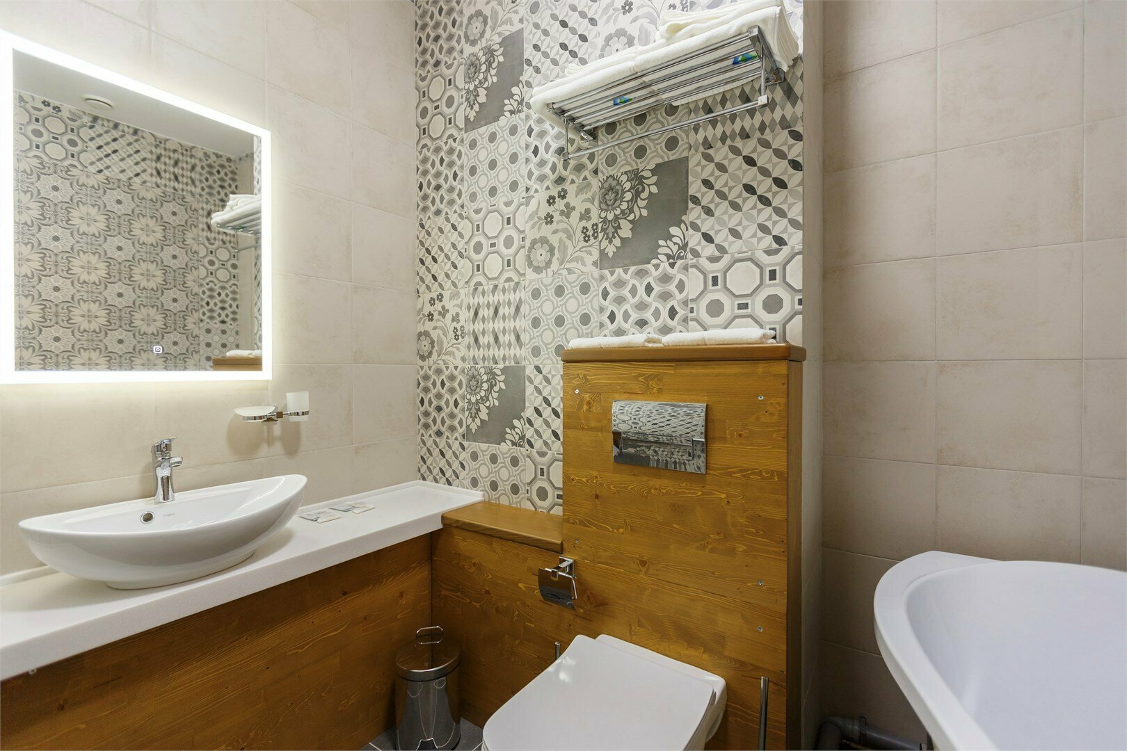 Стандарт - мансарда №303