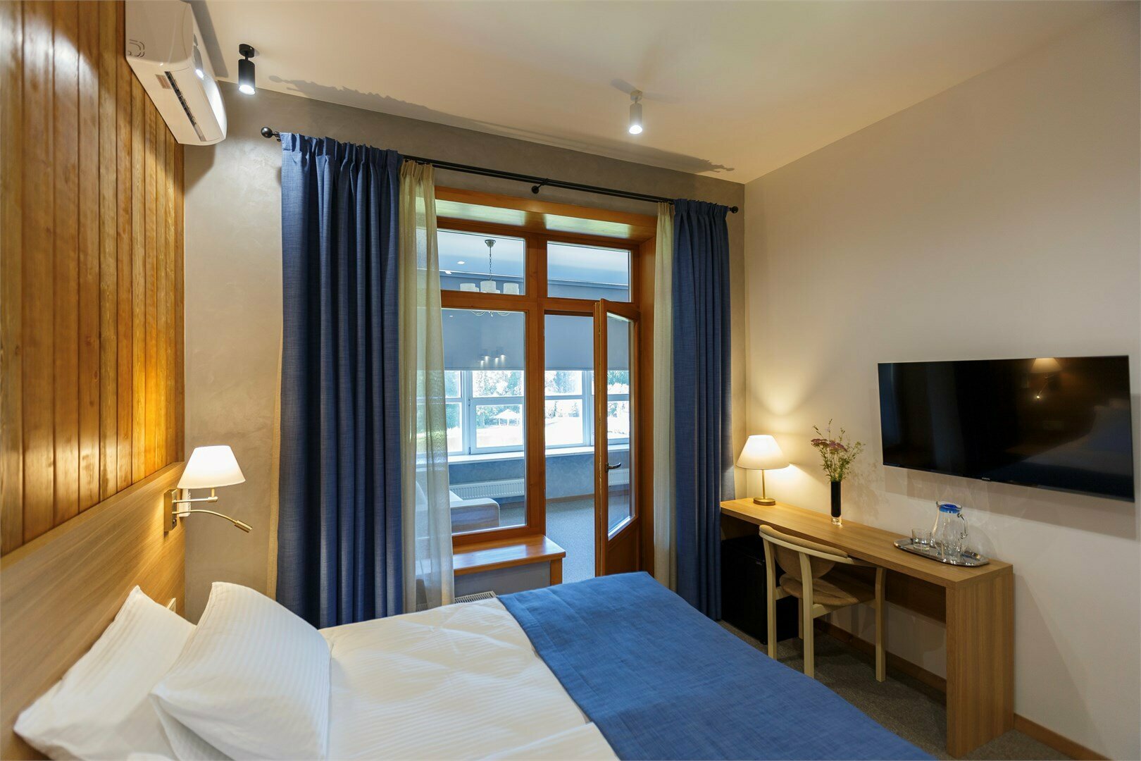 Стандарт № 210 ( общая веранда с № 211 )