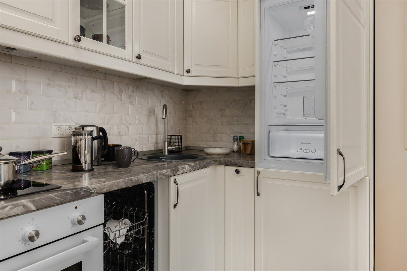 Venezia - 2х местные делюкс-апартаменты в "Савеловский-Сити" (17 этаж)