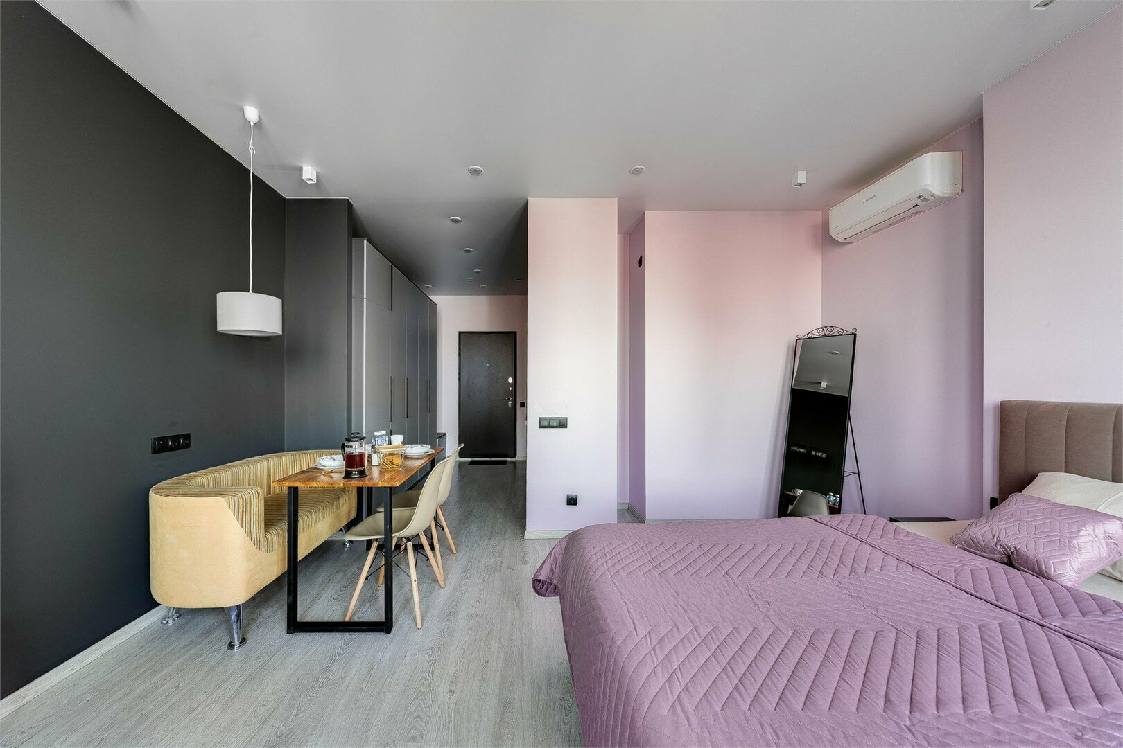 Graphite - 3х местные делюкс-апартаменты в "Савеловский-Сити" (27 этаж)