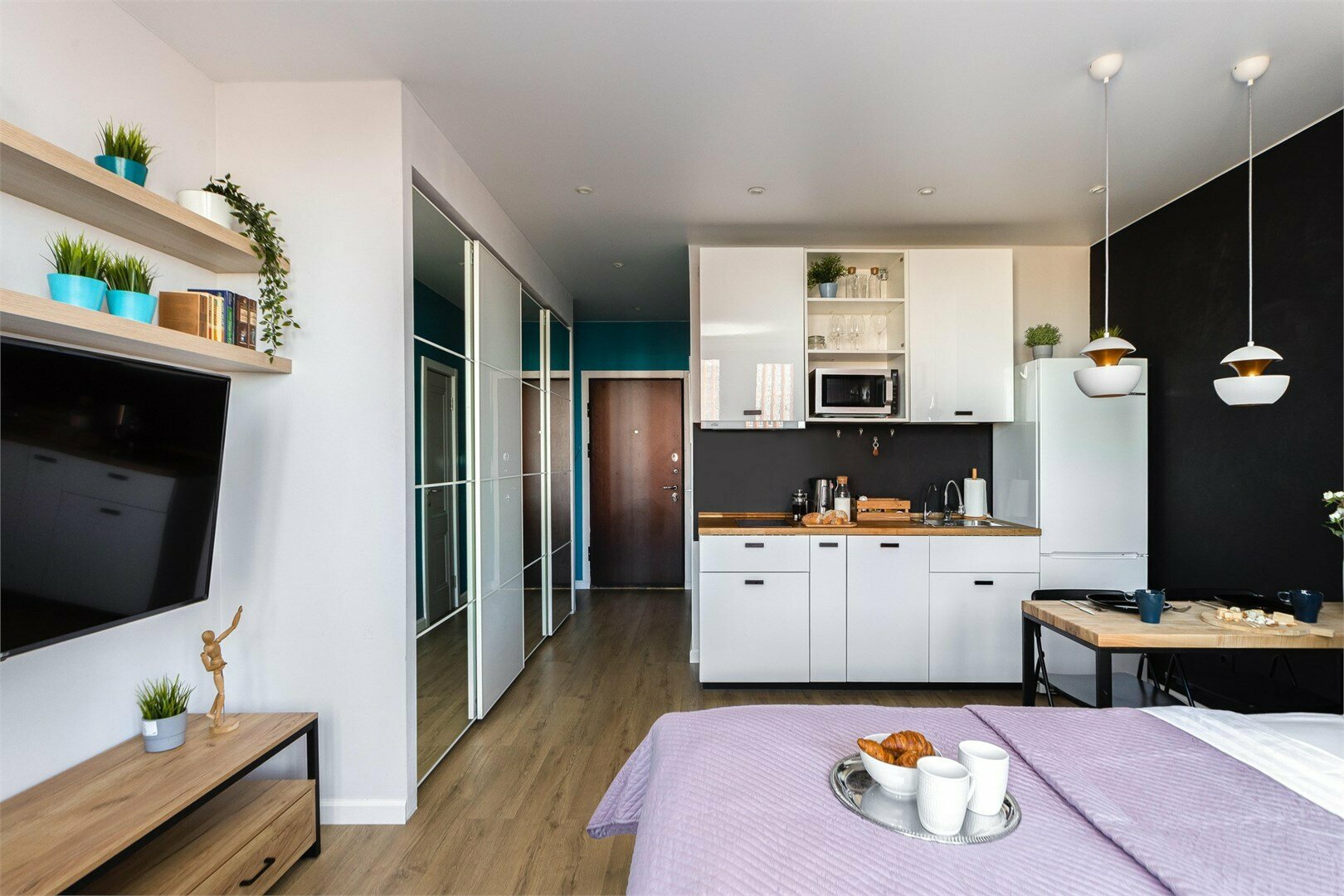 Aquamarine - 3х местные делюкс апартаменты в "Савеловский-Сити" (24 этаж)