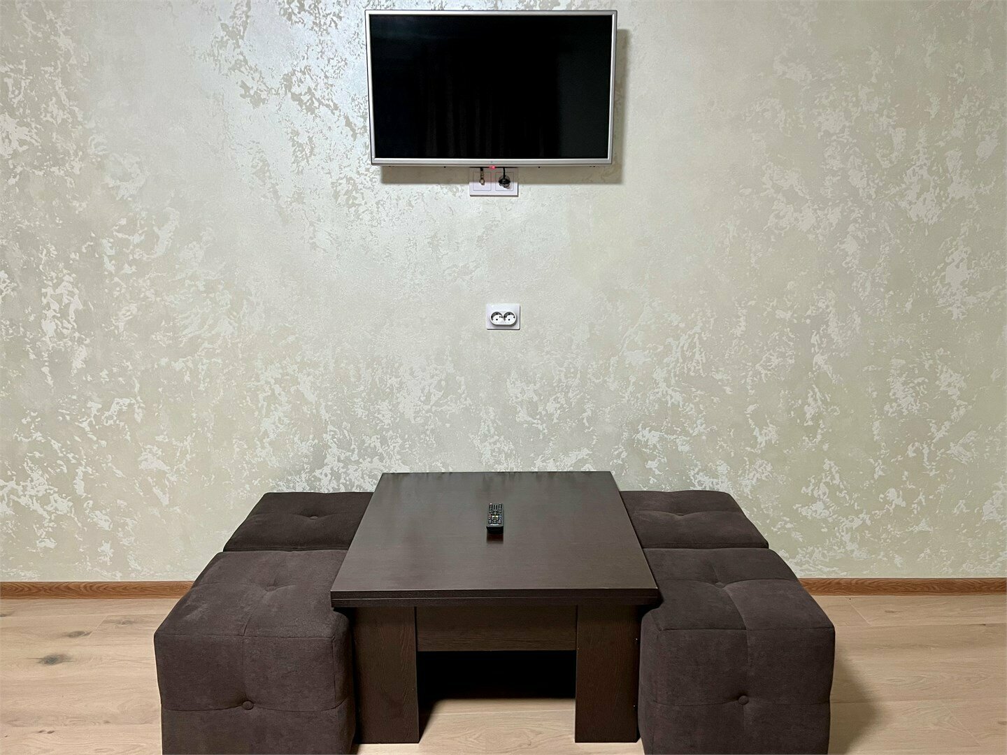 Двухкомнатный четырехместный улучшенный номер с балконом