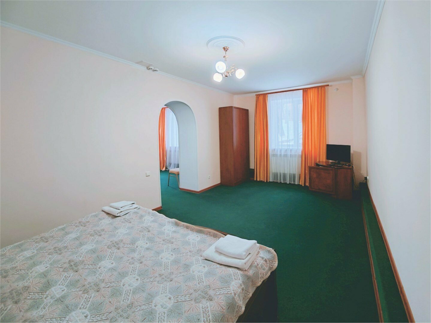 СЬЮИТ С БАЛКОНОМ