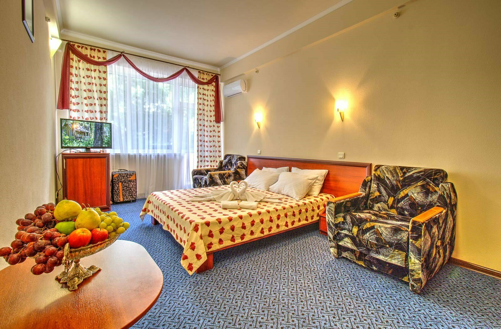 Стандарт А вид на зеленую зону с балконом