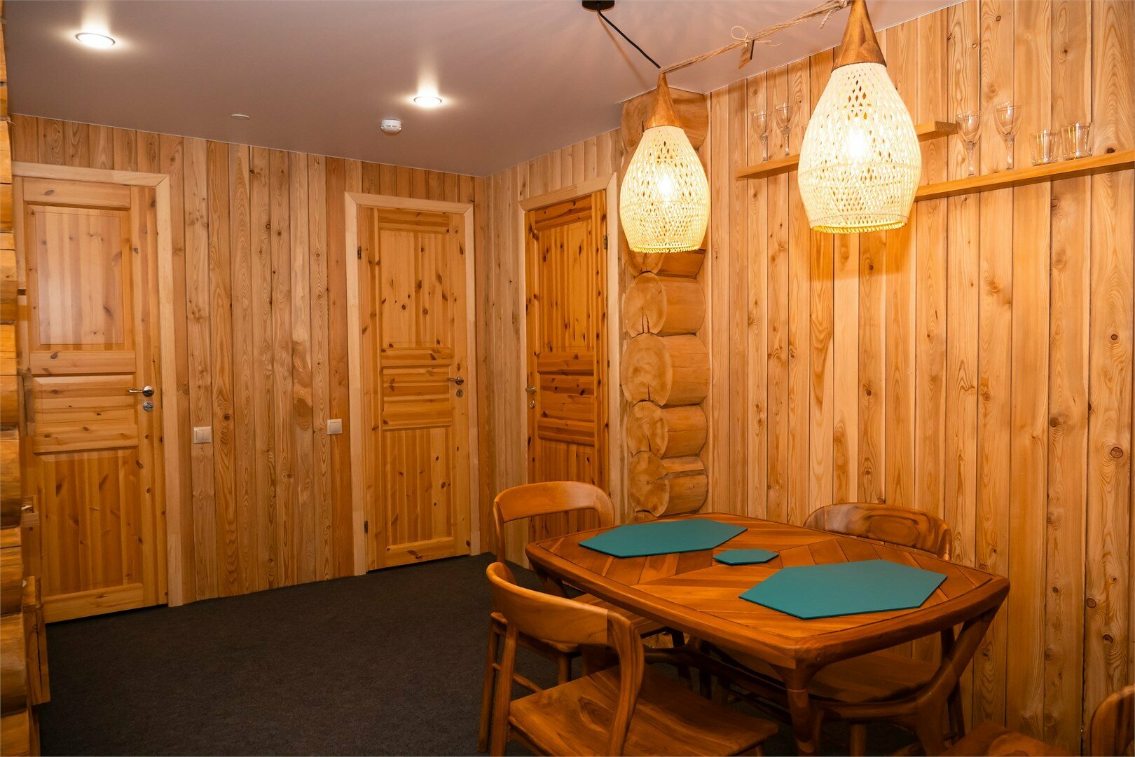 ЛЮКС "Тик Хаус"