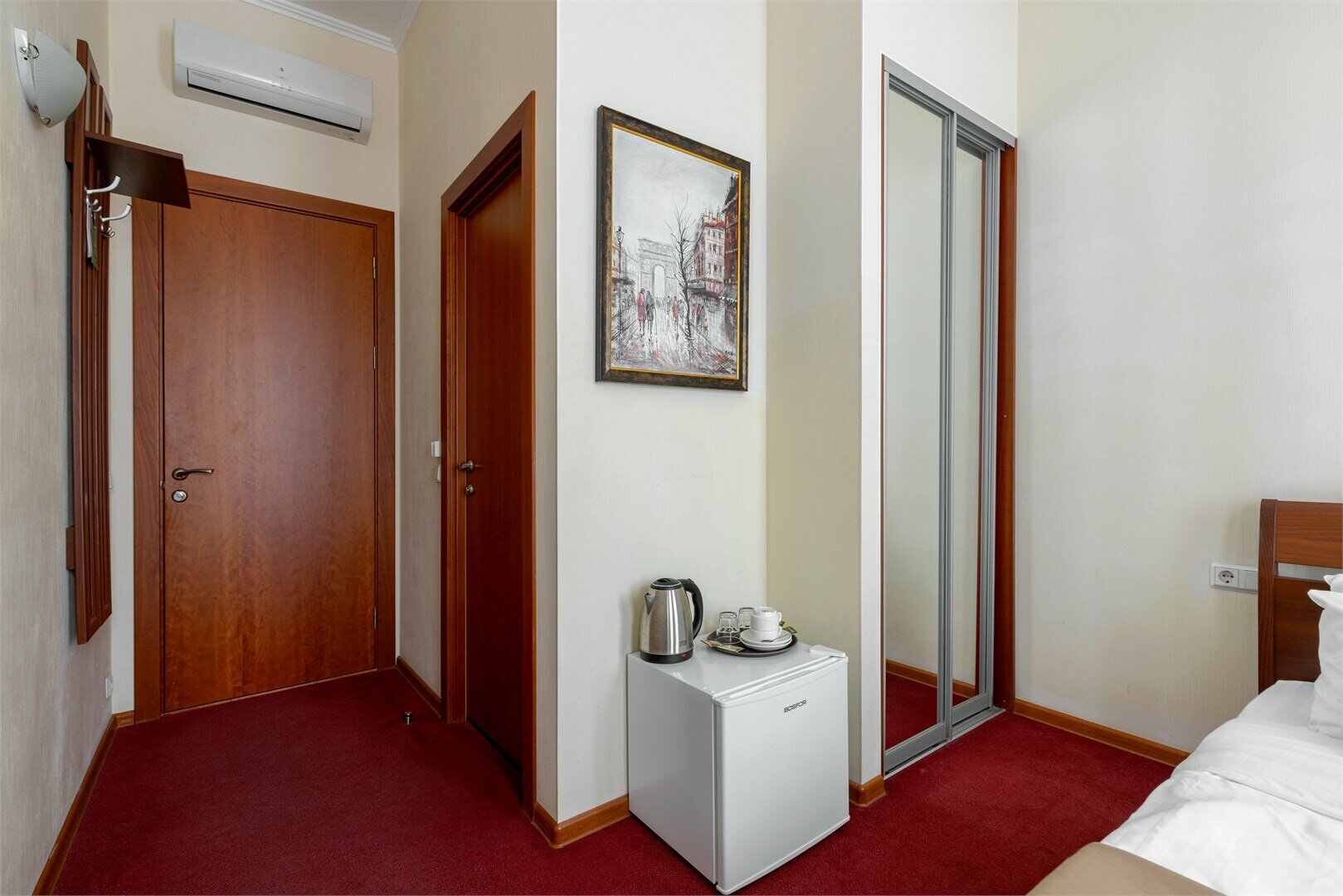 Эконом с 1 кроватью, балконом и видом на улицу Рубинштейна