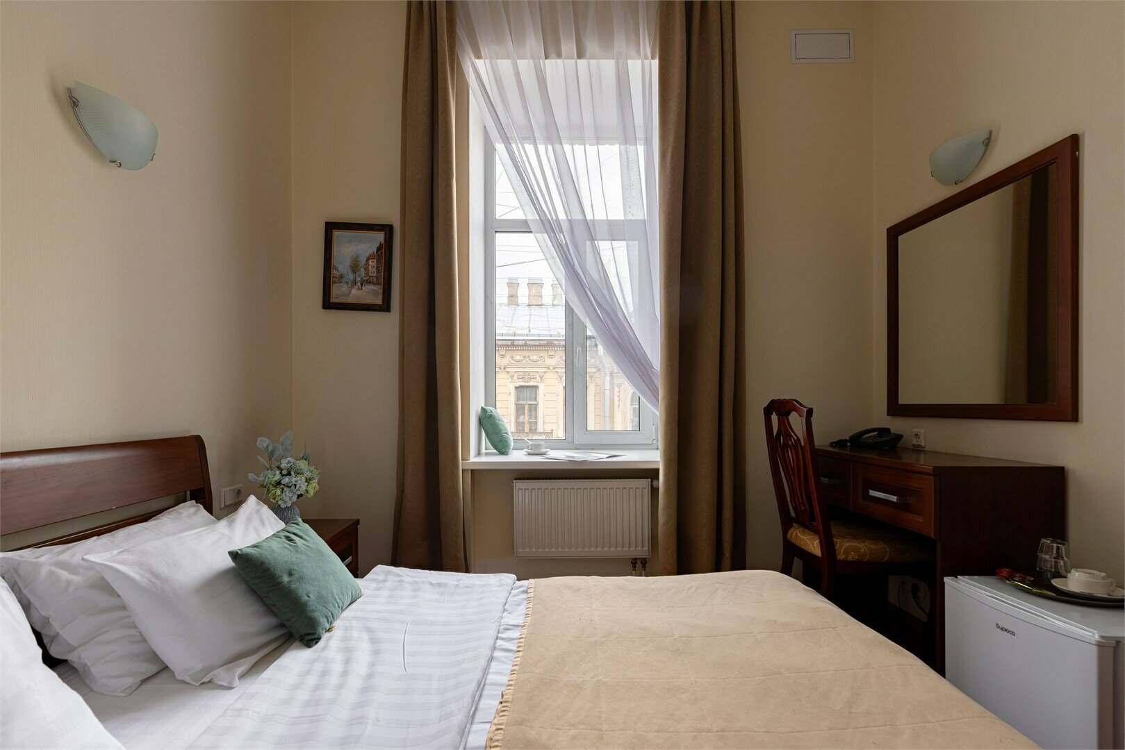 Стандарт с 1 кроватью, вид на Рубинштейна или во двор