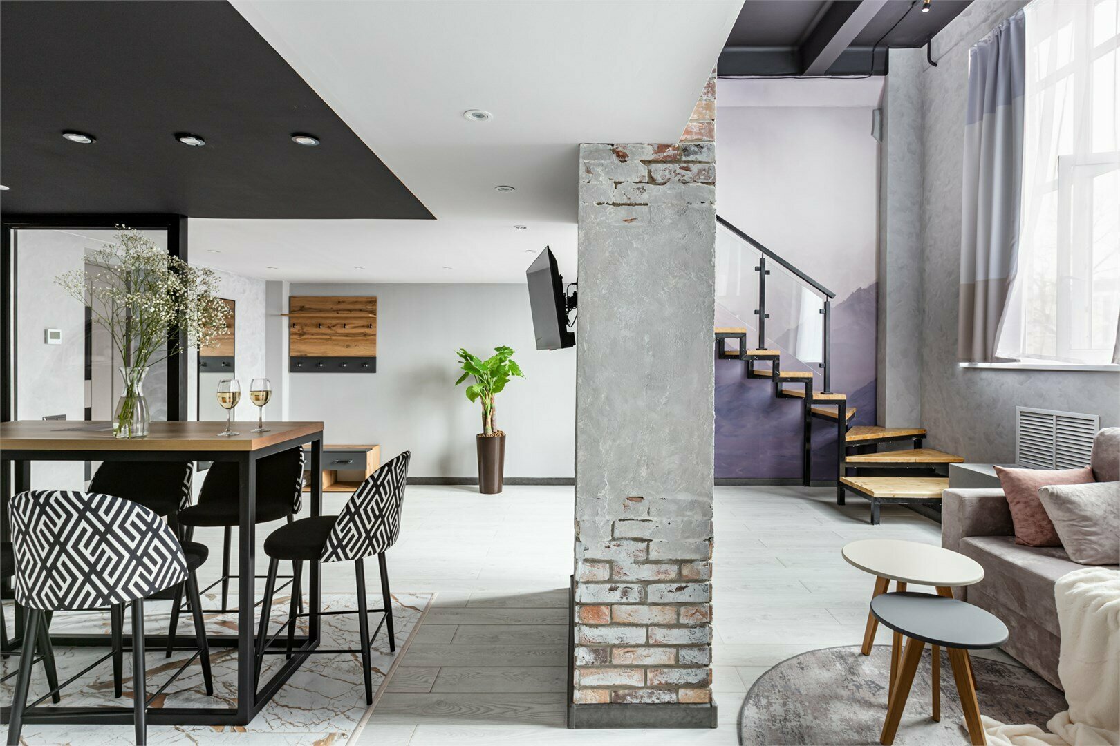 Двухуровневые апартаменты Люкс для 5 гостей