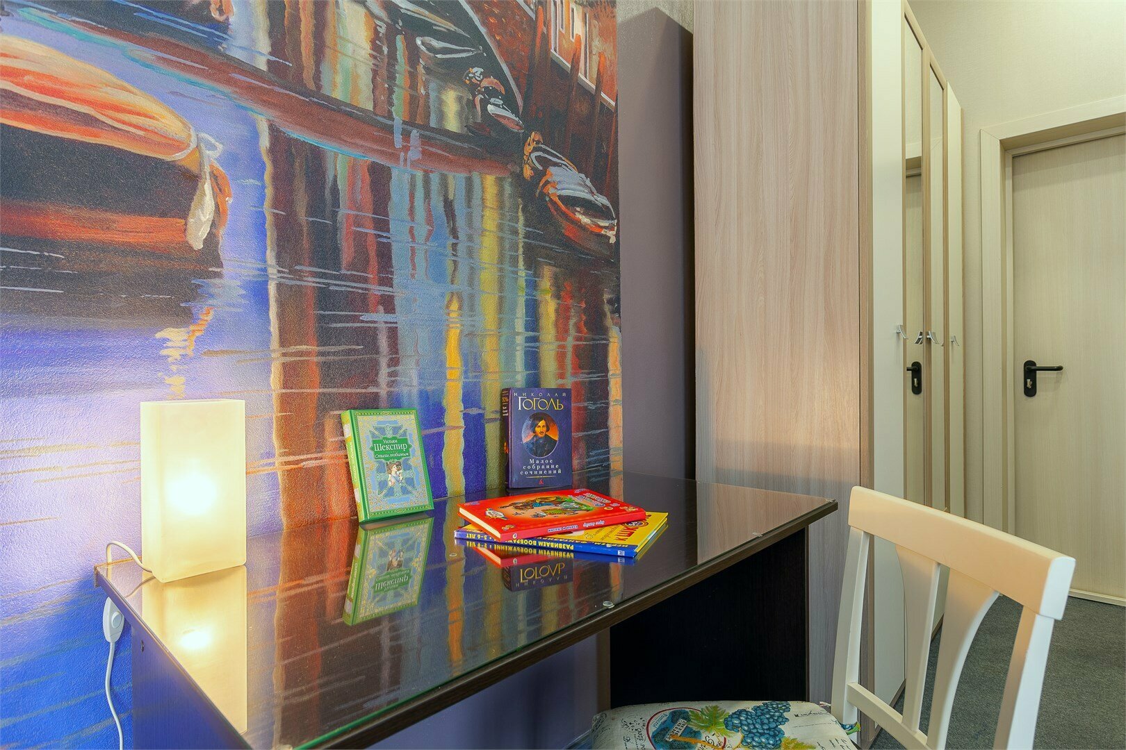 301 - Семейный номер с кухней и с 4 раздельными кроватями, электрокамином, бесплатная стоянка