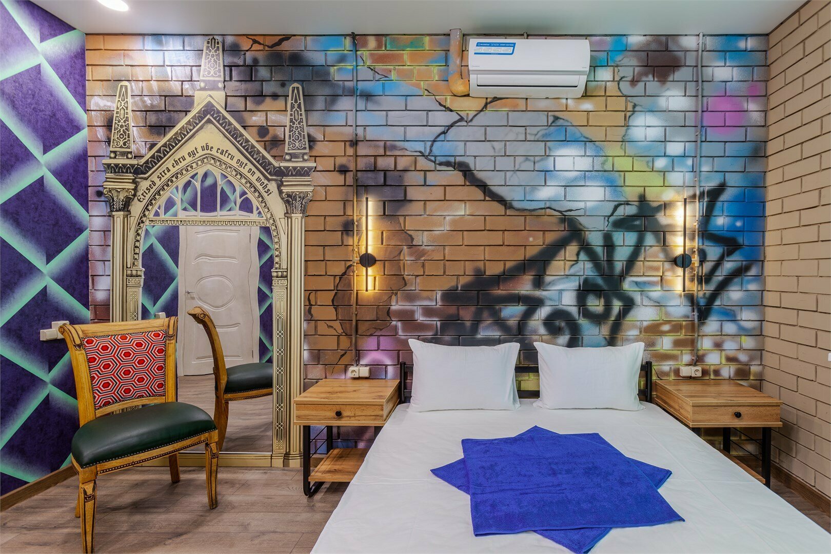 2-316 "Черте Что" Апартаменты с 1кроватью "King- size" и кухней. Новый 2 корпус, бесплатная стоянка