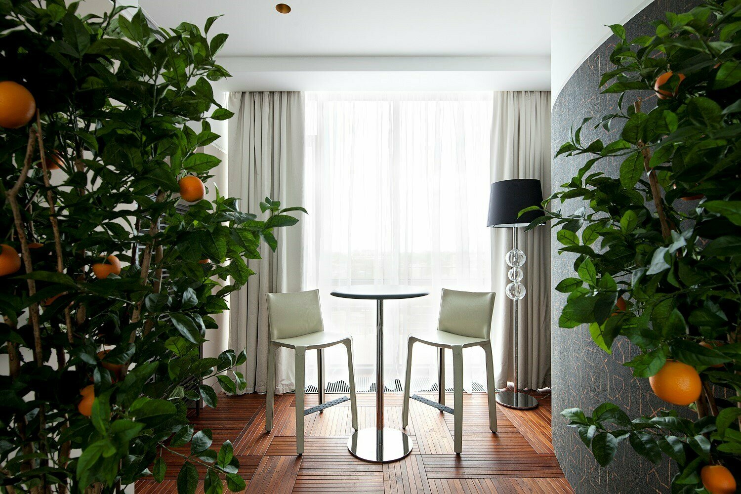 СЮИТ КОРОЛЕВСКИЙ САД