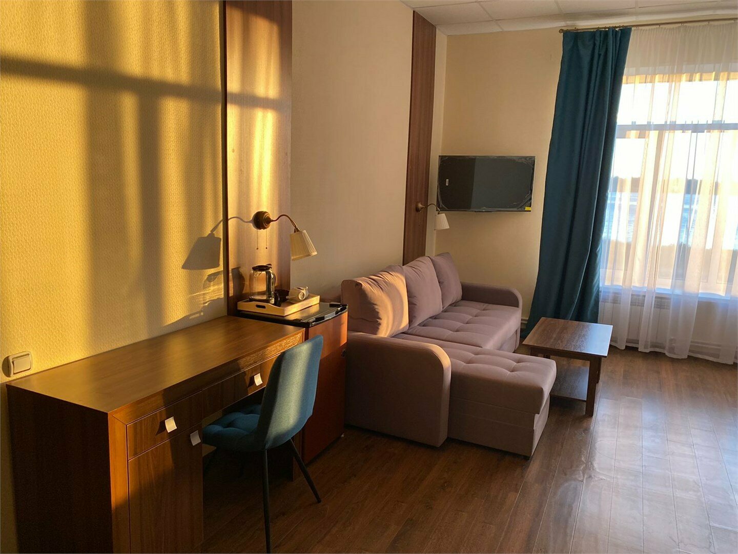 Улучшенный двухместный номер с 2 отдельными кроватями