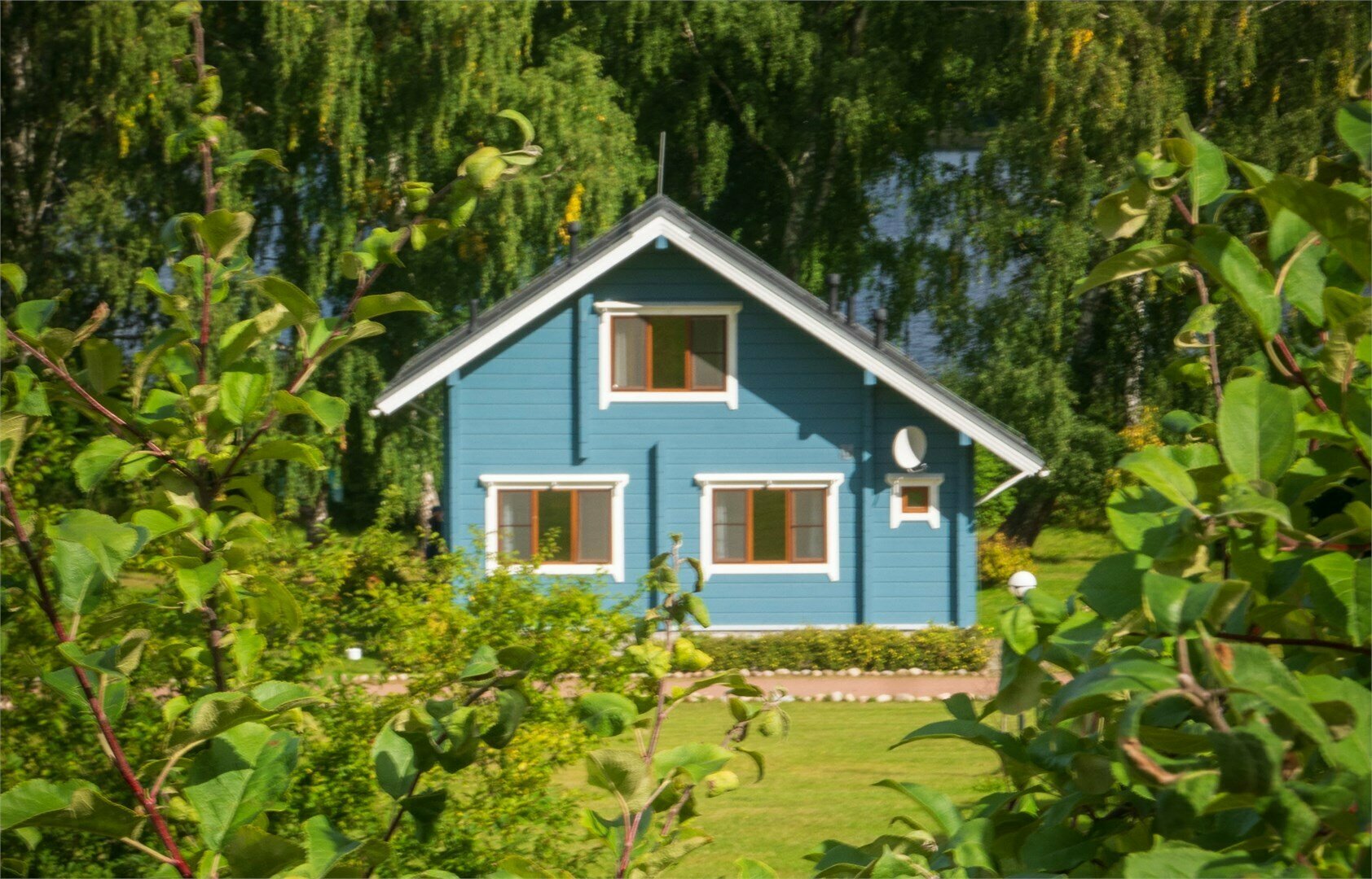 Лазурная линия