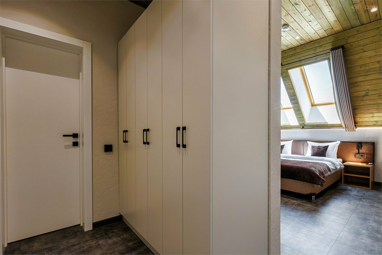 Делюкс с одной большой кроватью