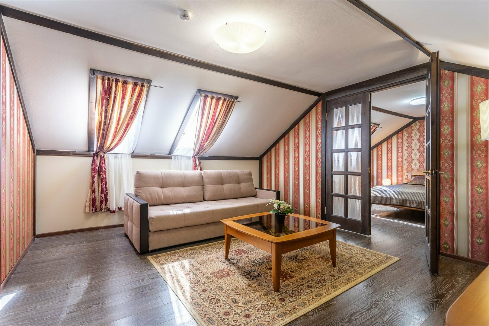 Люкс с кроватью размера «king-size»