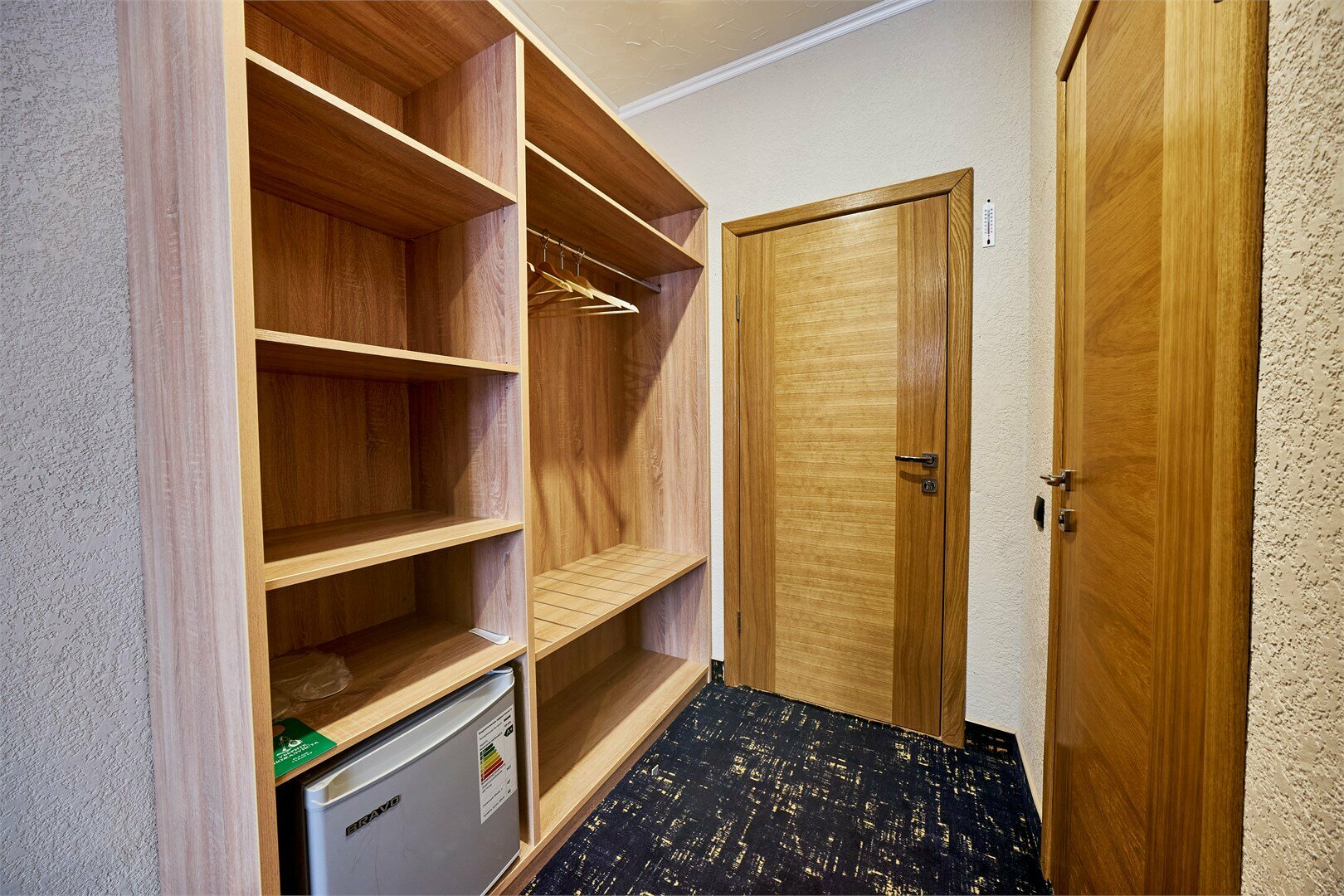 Улучшенный двухместный номер с 2 отдельными кроватями