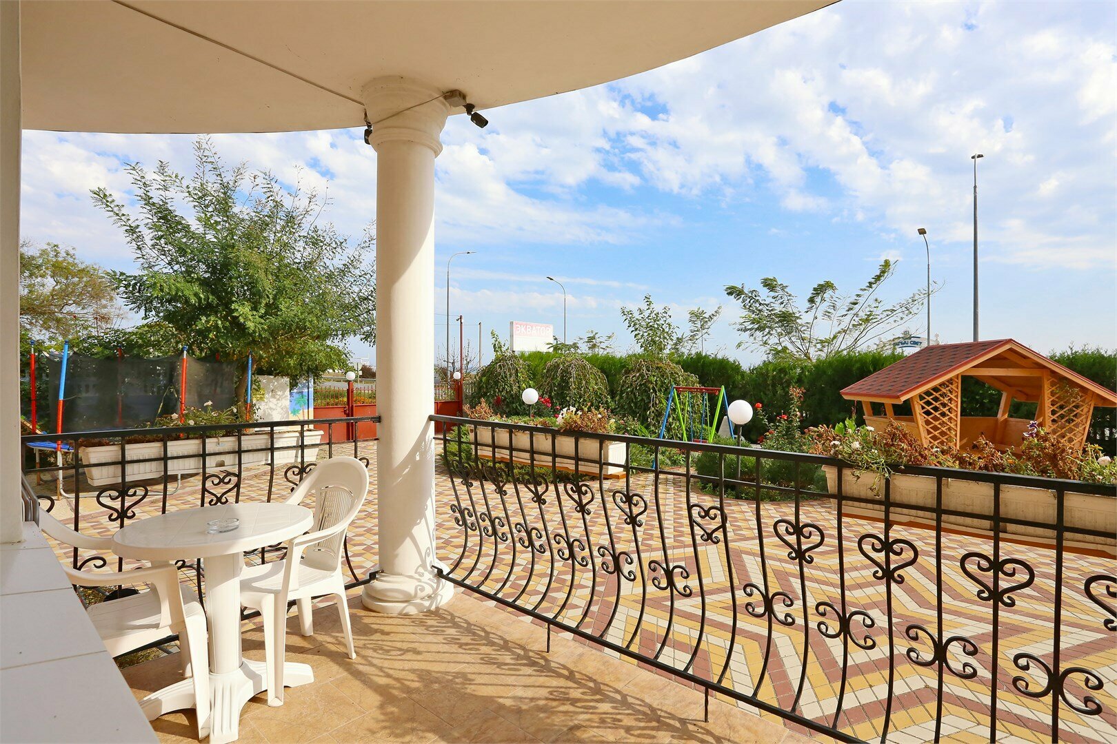 Люкс с балконом