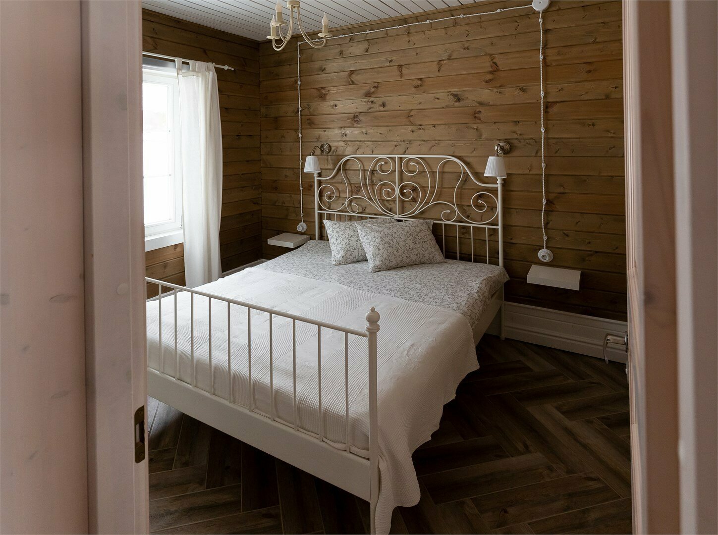 Скандинавский дом с сауной и видом на озеро