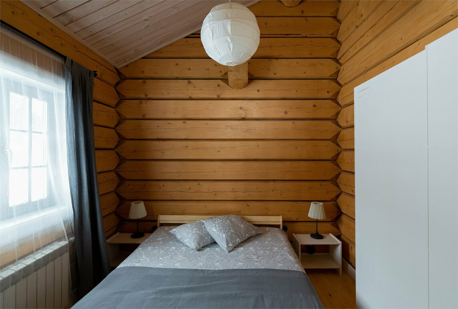 Синий дом с видом на озеро и возможностью купели на дровах