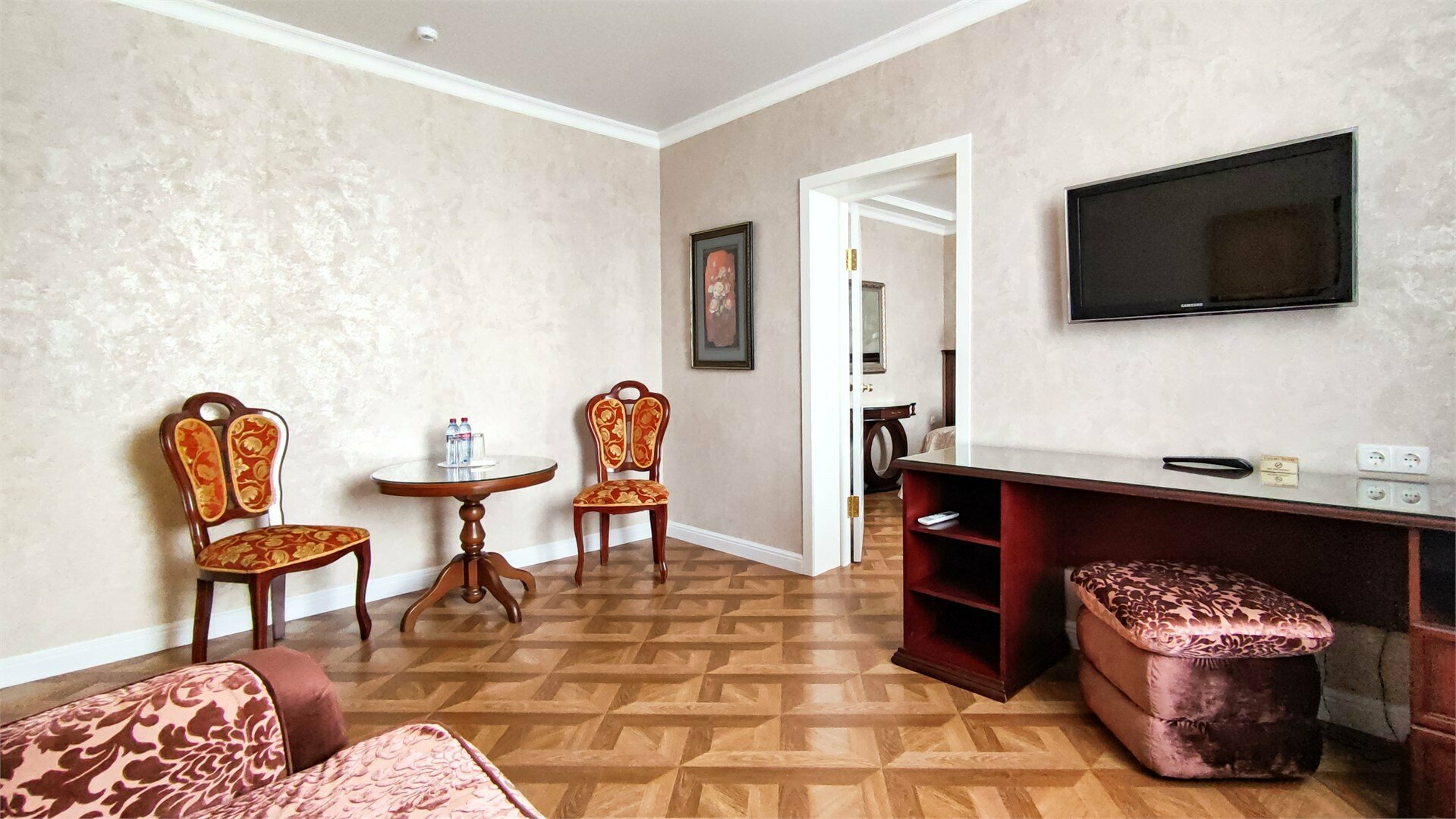 Люкс 30 кв.м. /общая кровать/