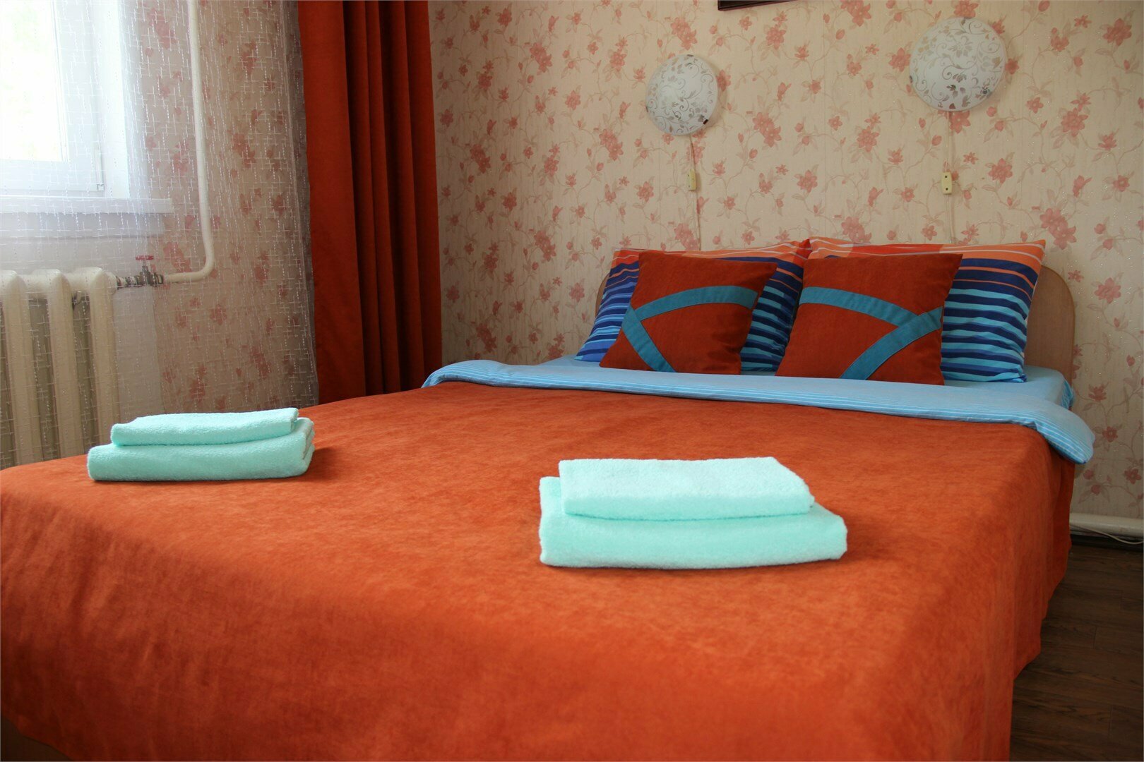 Улучшенный стандарт с одной двуспальной кроватью (о/3)