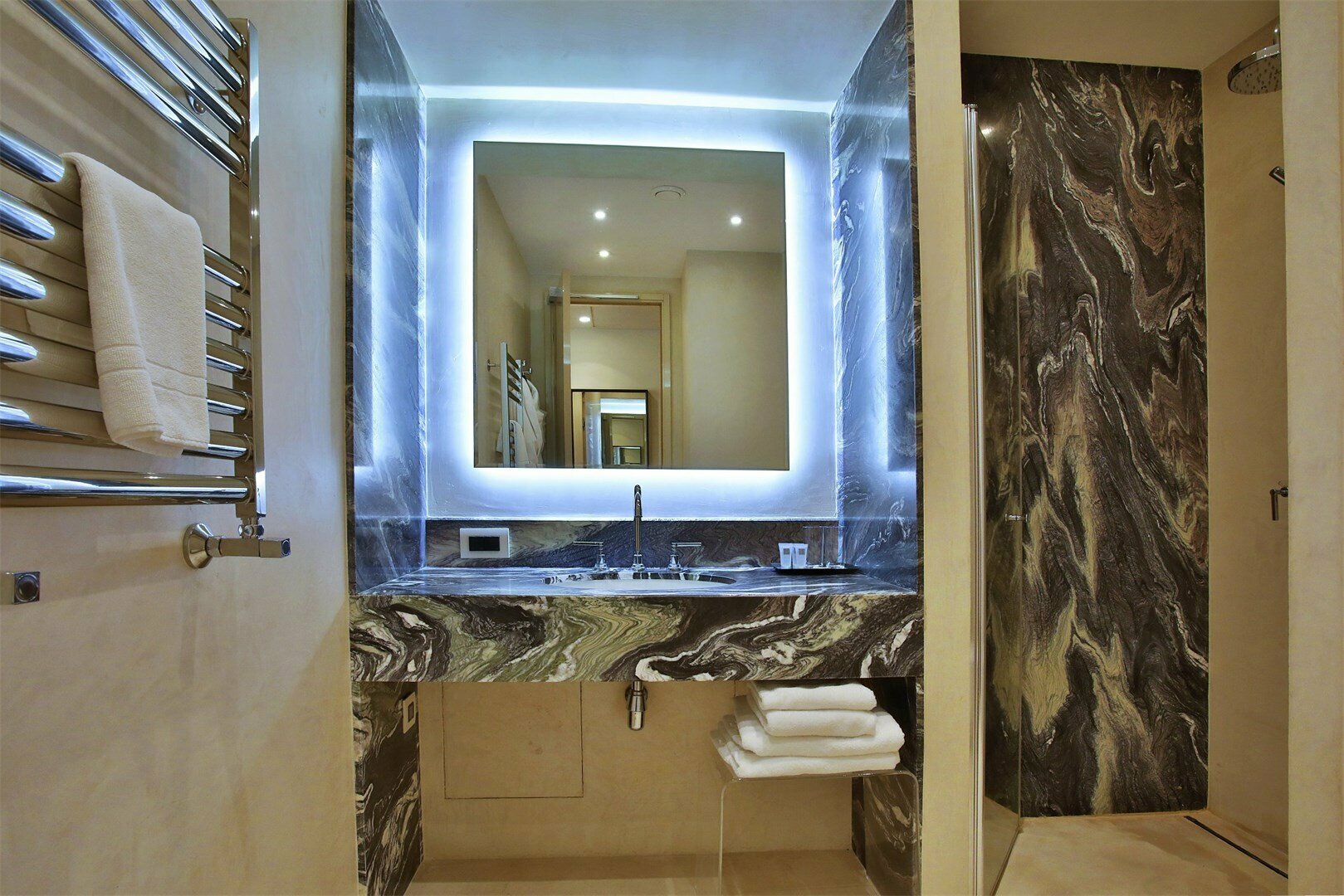 Standard - двухместный номер с одной кроватью