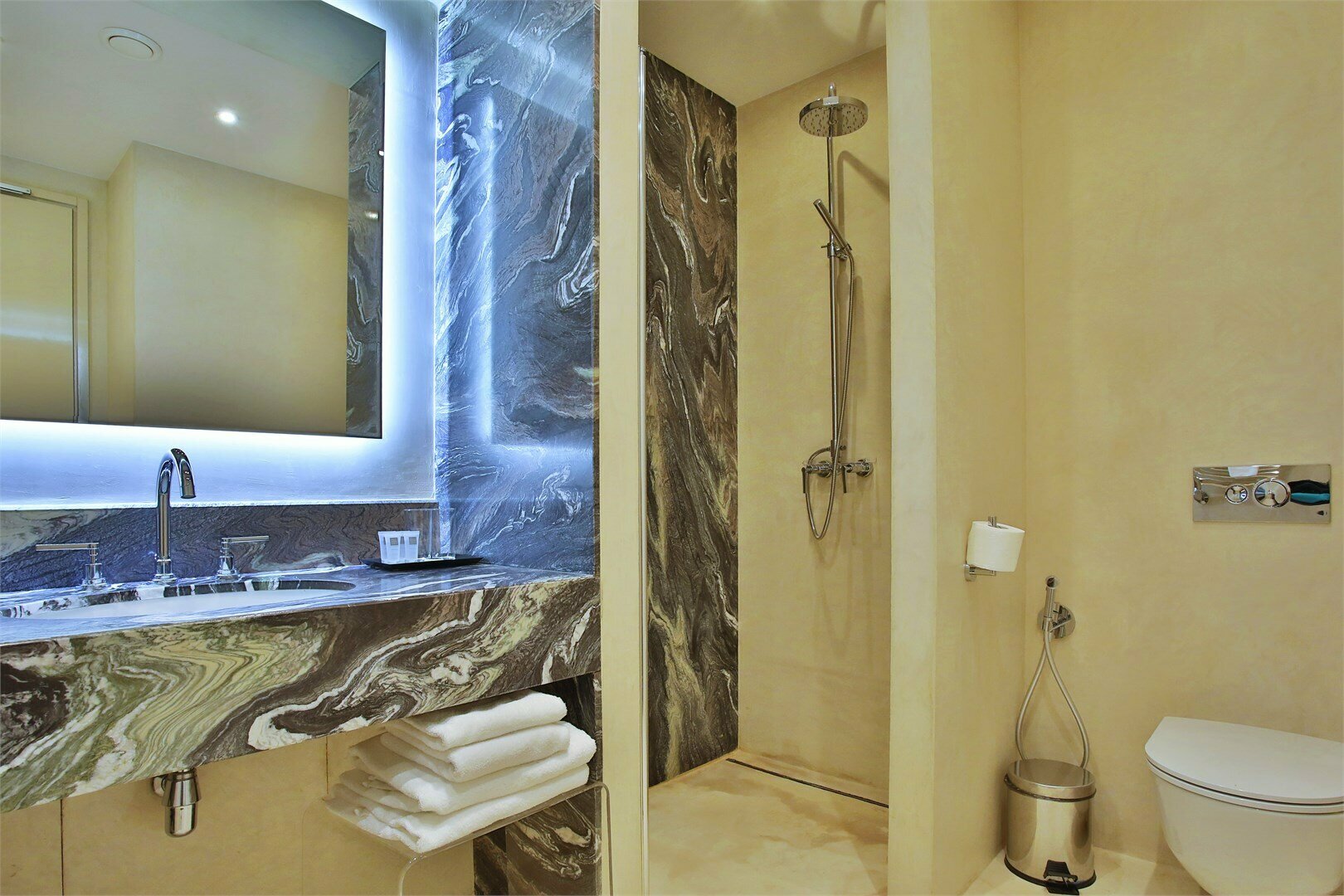 Junior suite - двухместный номер с одной или двумя кроватями