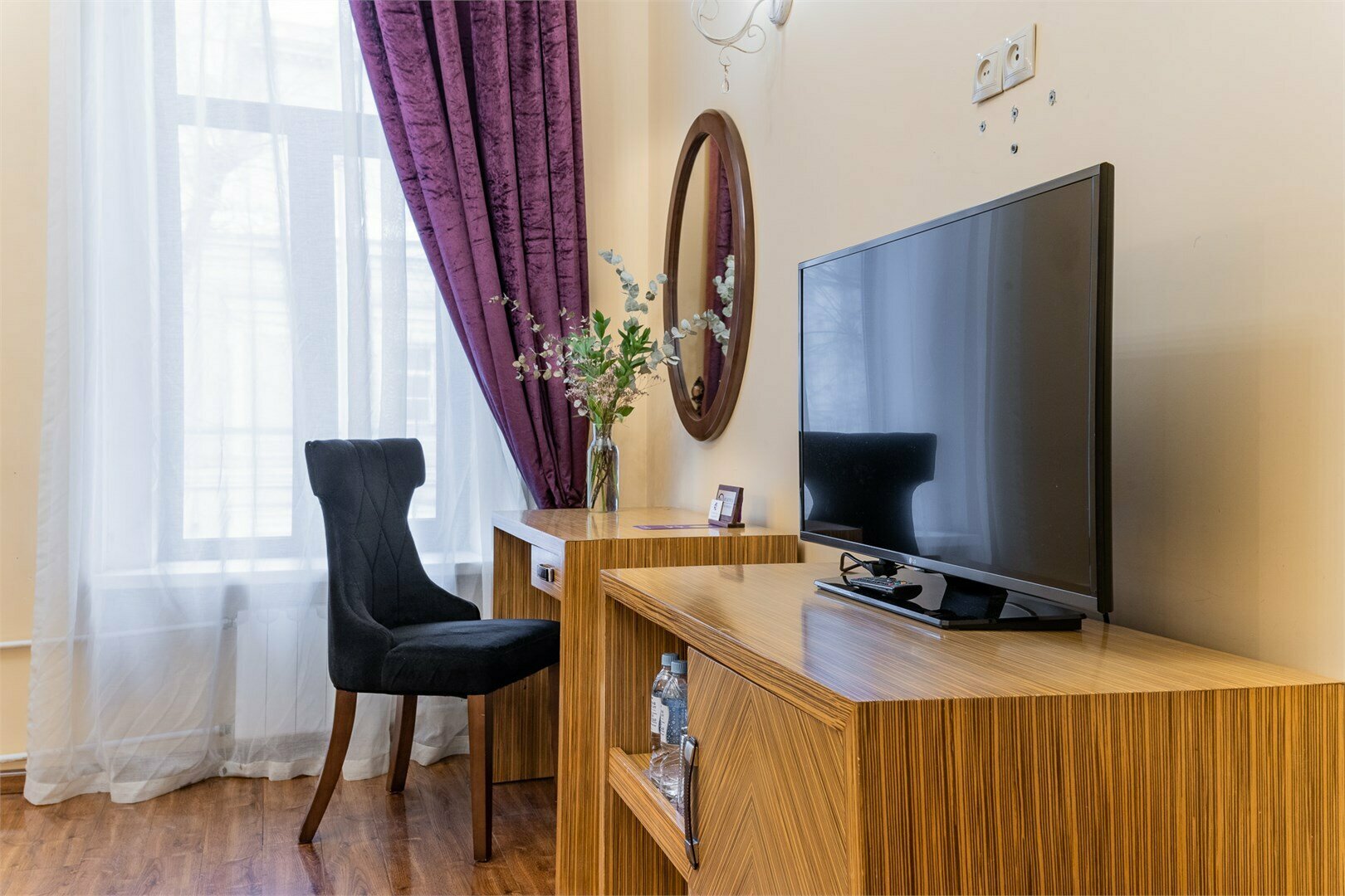 Улучшенный номер с кроватью размера «king-size»