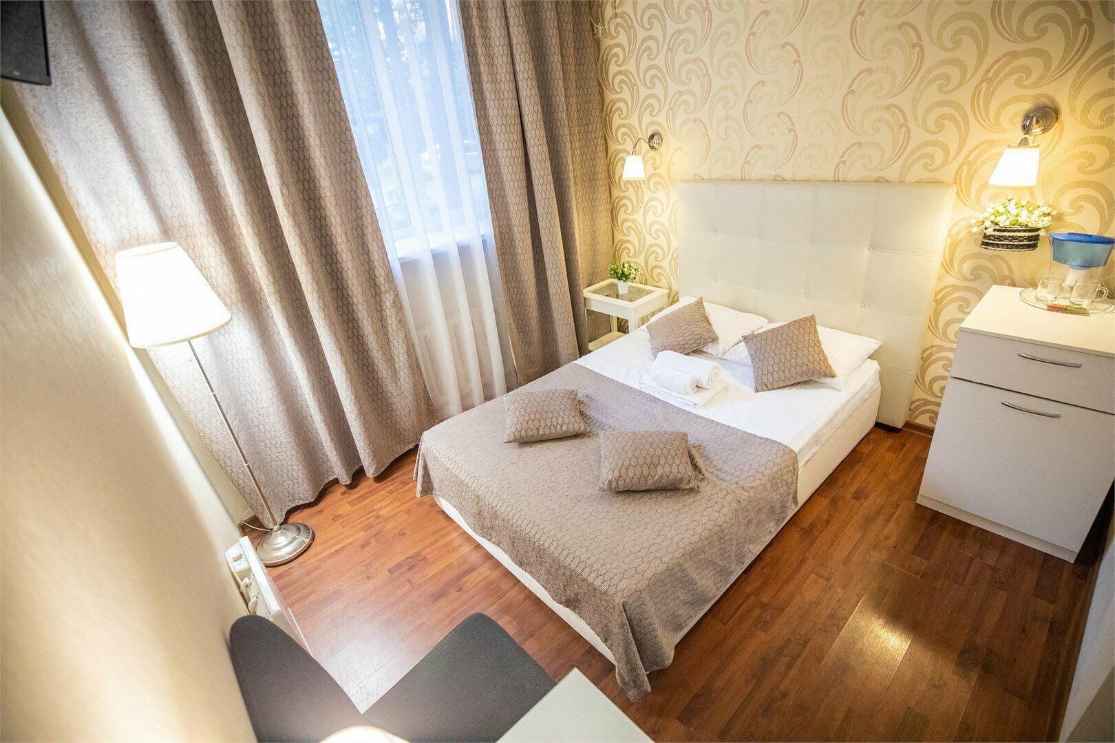 №3 Стандартный одноместный номер (1 большая кровать)