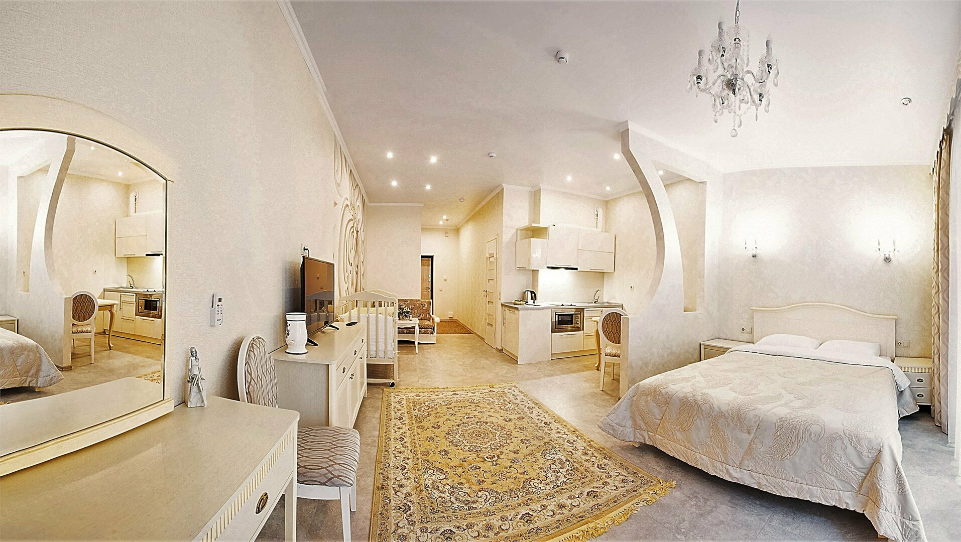 Апартаменты- Студио с балконом для троих