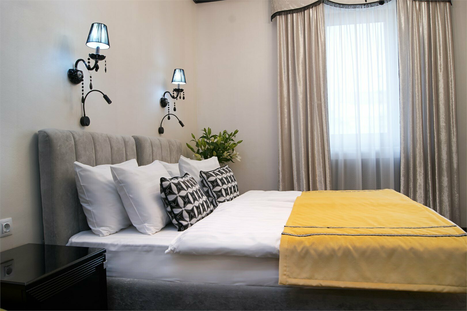 Улучшенный номер с двуспальной кроватью