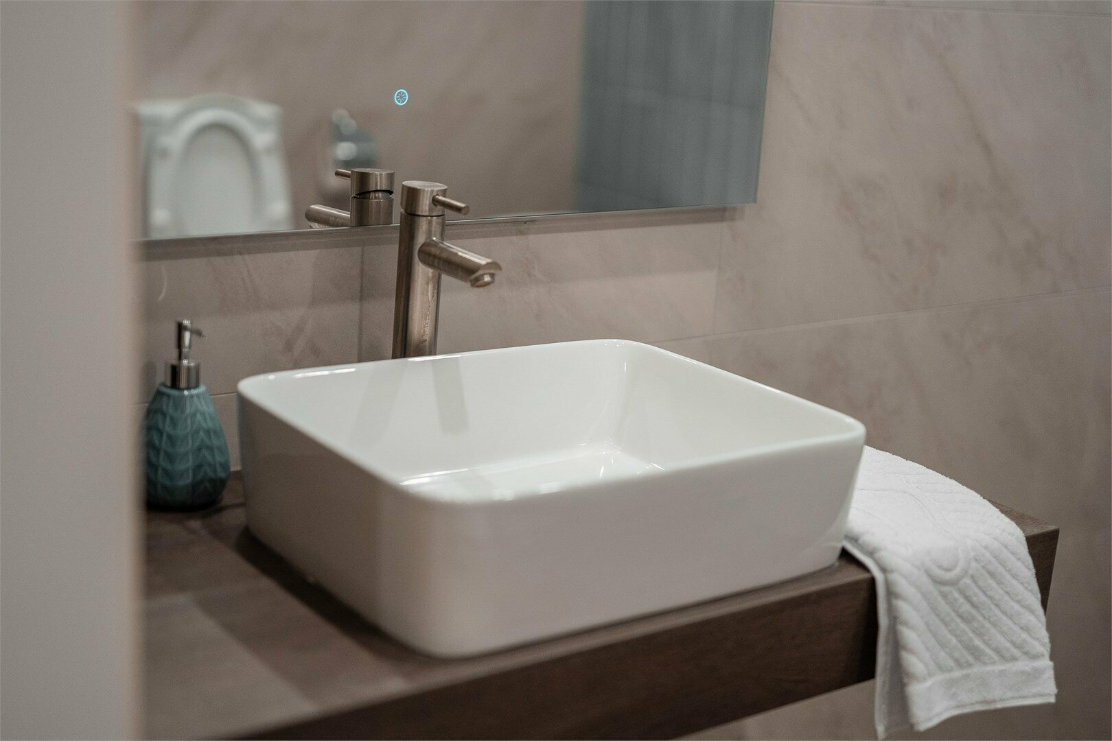 Номер Люкс 203