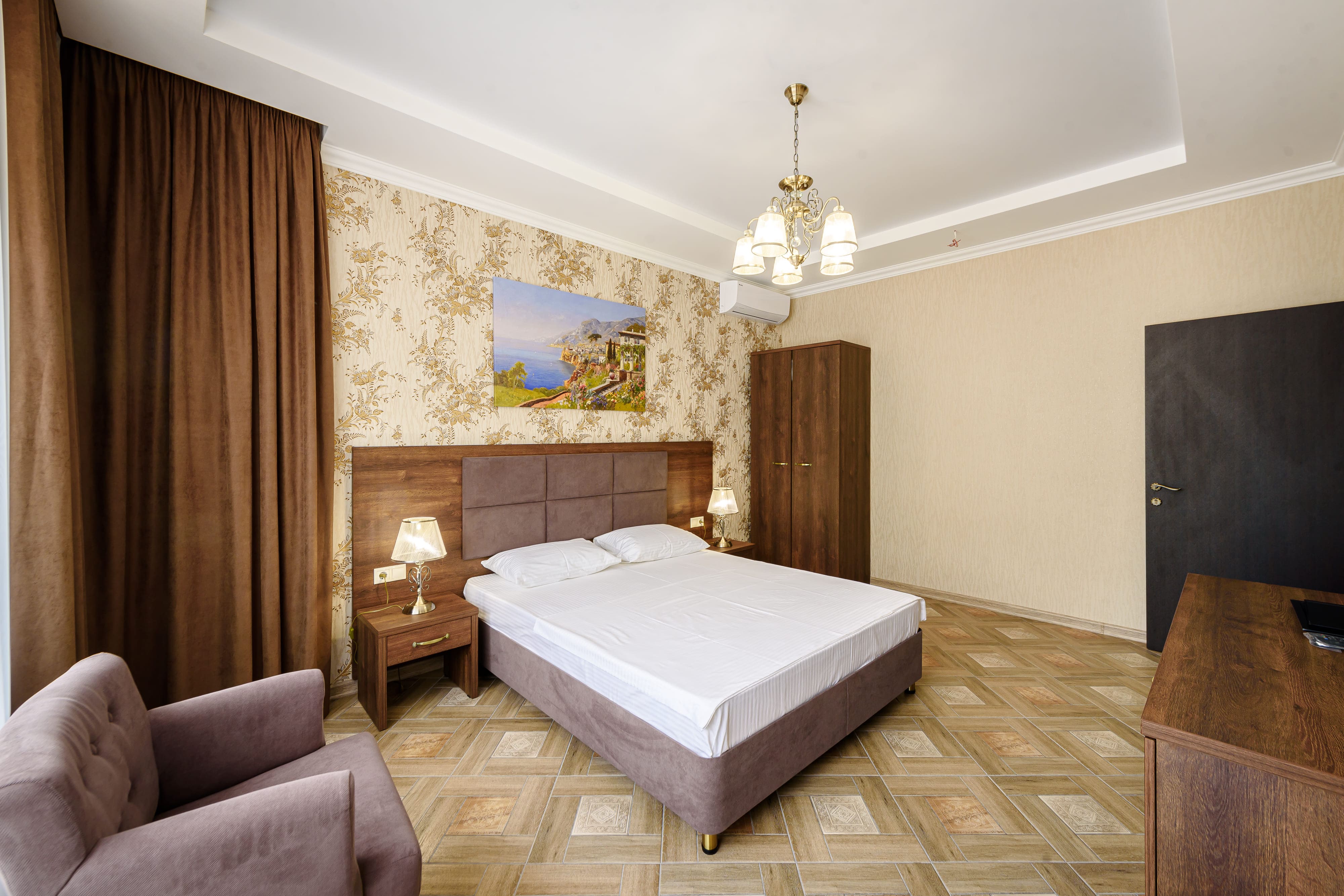 Полулюкс 2-х комнатный с балконом, вид на лес (1-3 этаж), до 4-х гостей