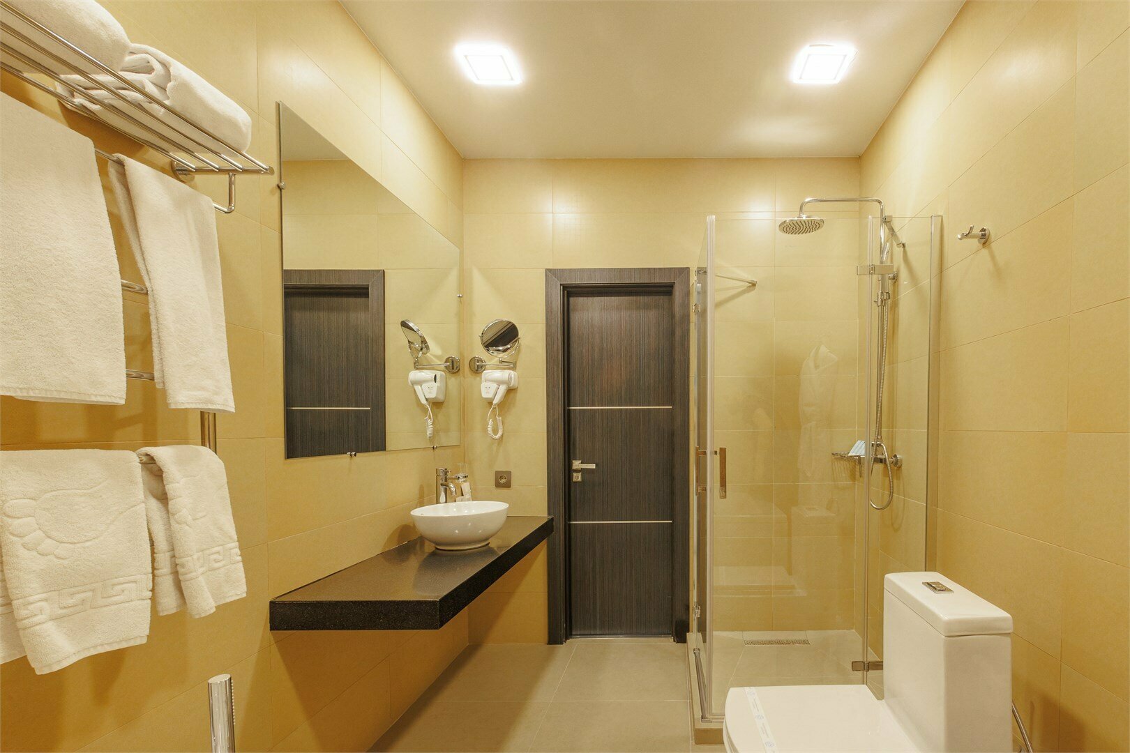 Люкс с кроватью размера "queen-size" и гидромассажной ванной