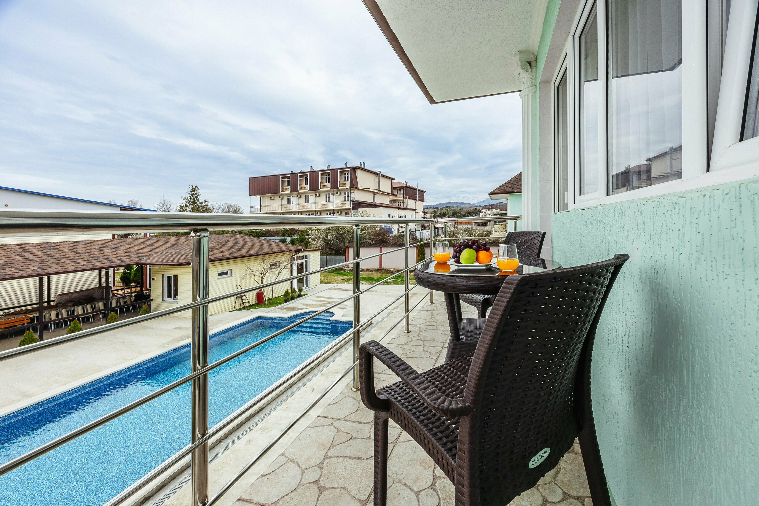 Трехместный номер с балконом БроНау Ася