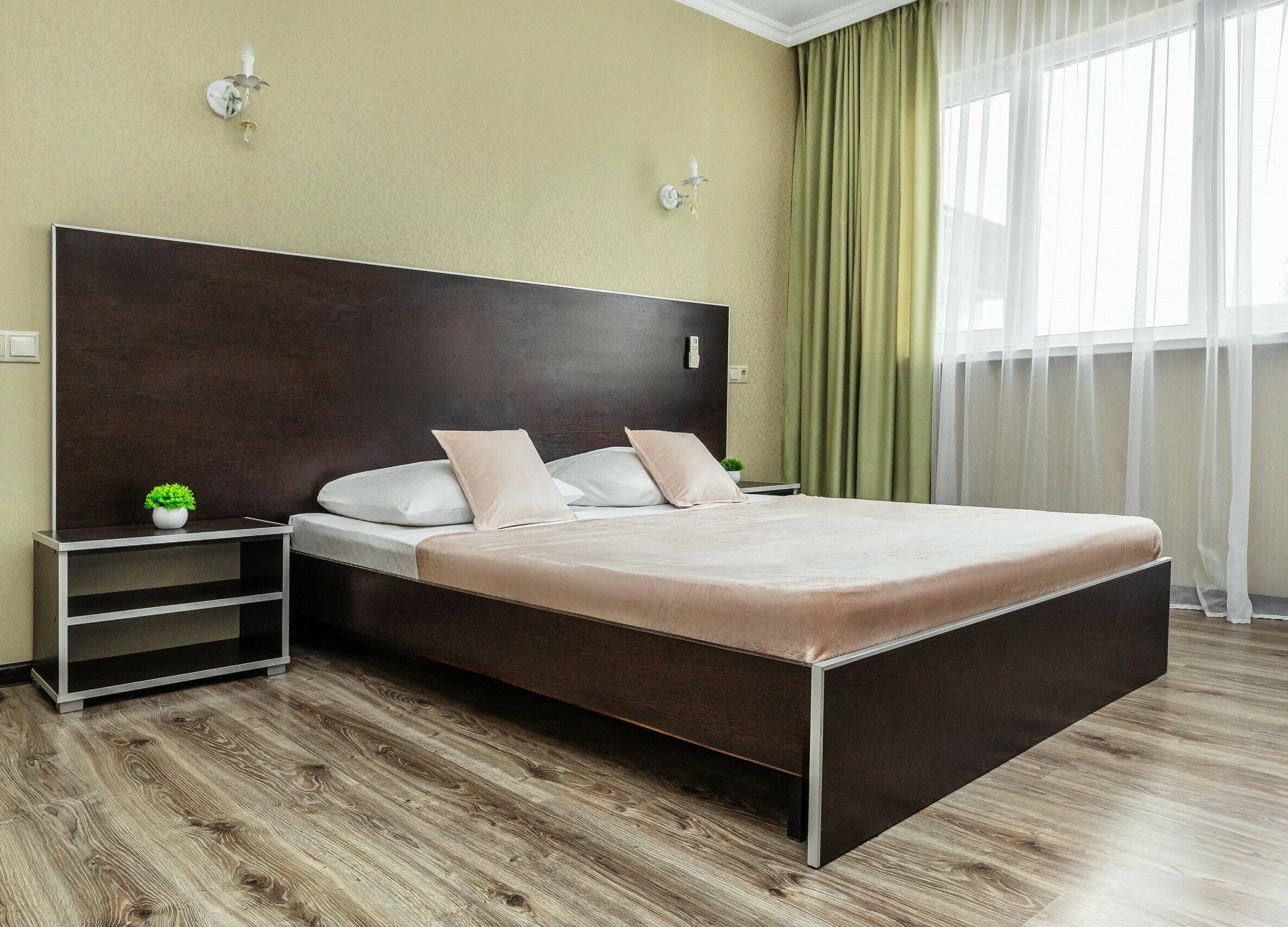 Трехместный номер с дополнительным местом БроНау Ася