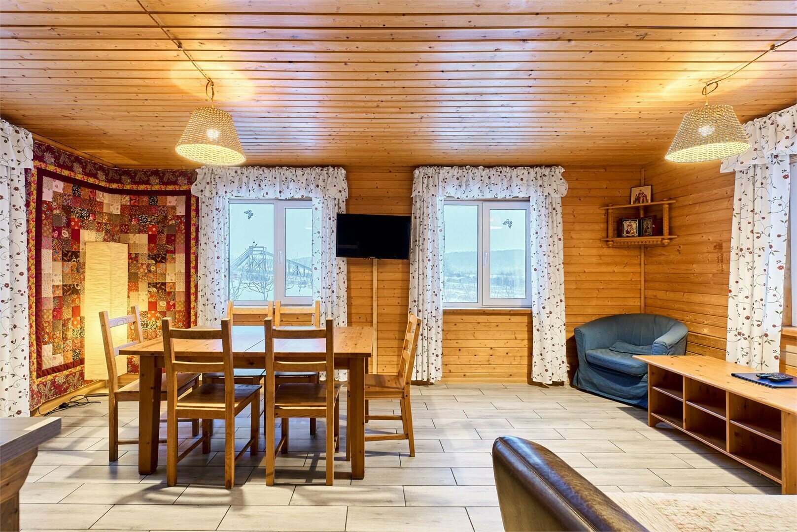 Двухэтажный дом на 6 гостей №2